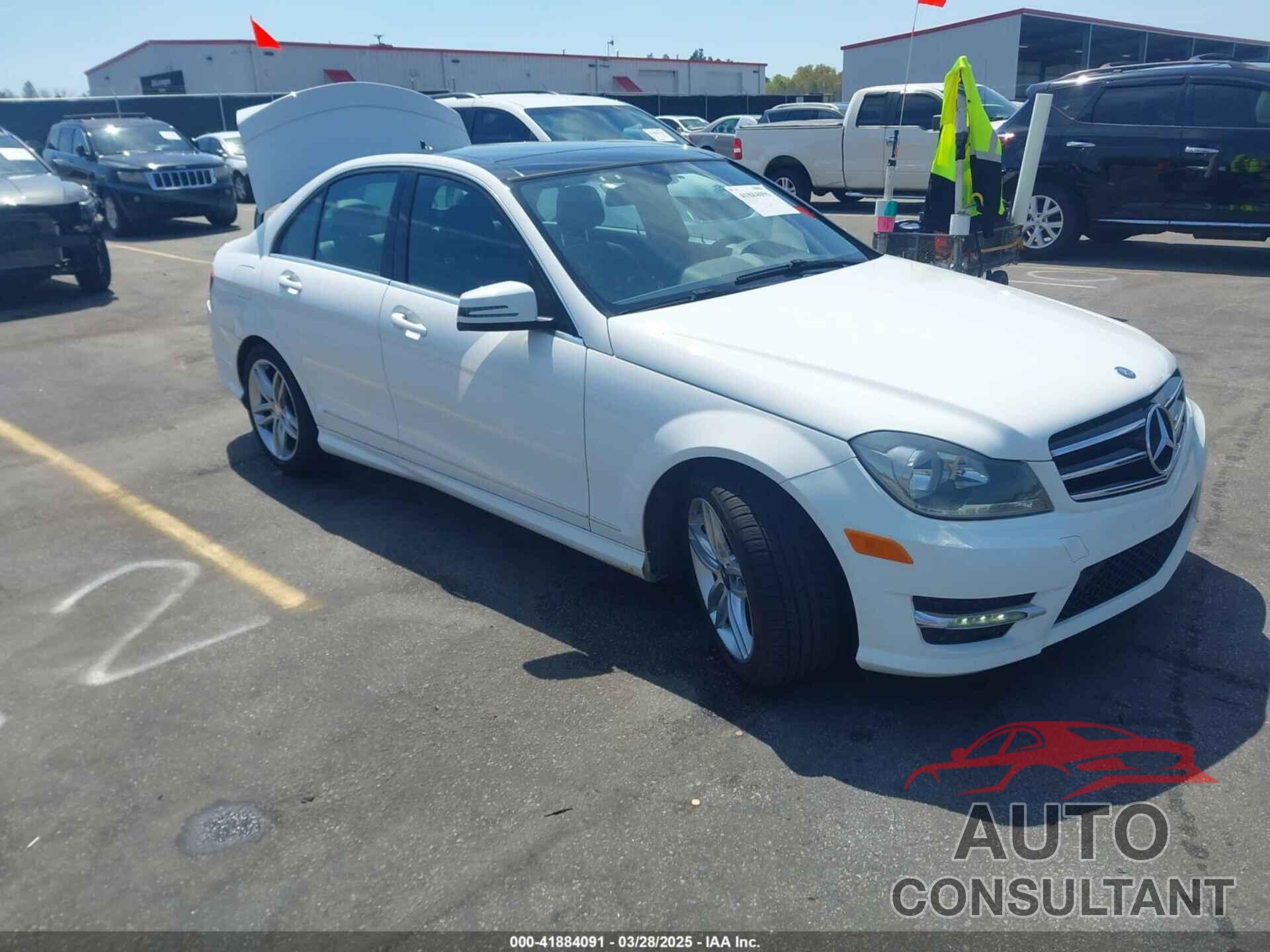 MERCEDES-BENZ C 250 2014 - WDDGF4HB5EA964157