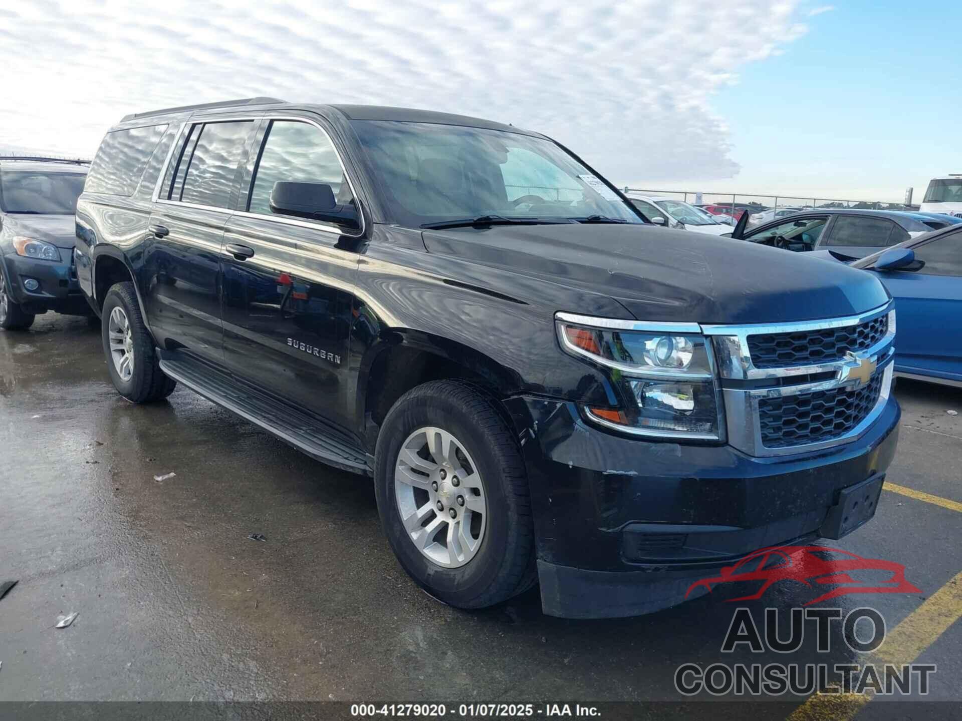 CHEVROLET SUBURBAN 2018 - 1GNSKGEC0JR110758