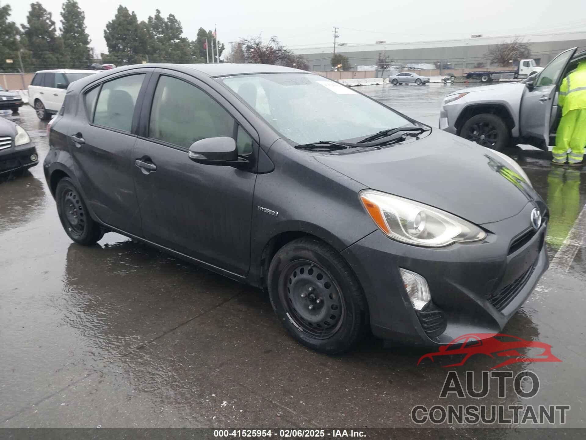 TOYOTA PRIUS C 2016 - JTDKDTB30G1115739
