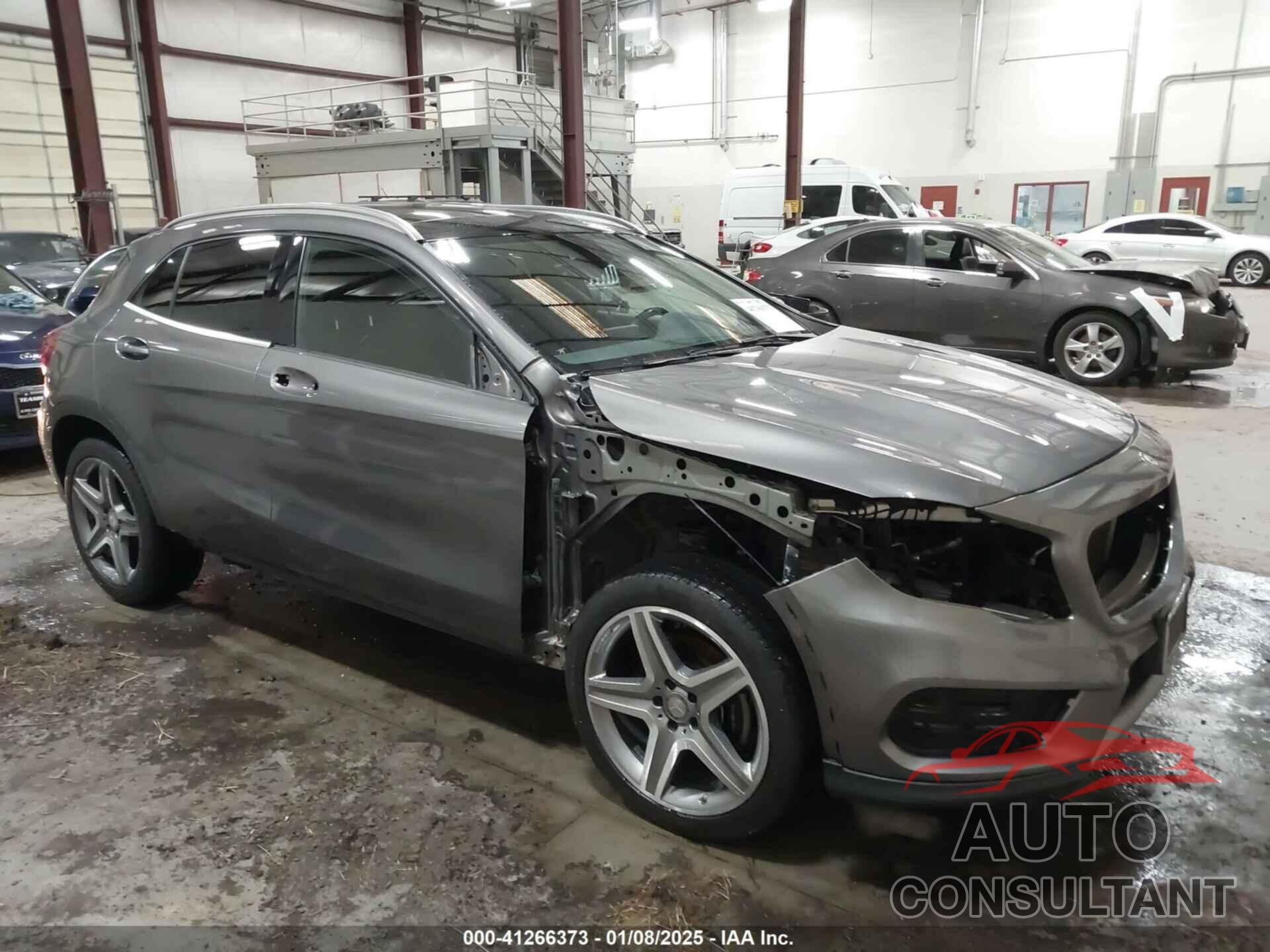 MERCEDES-BENZ GLA 250 2015 - WDCTG4GB4FJ038576