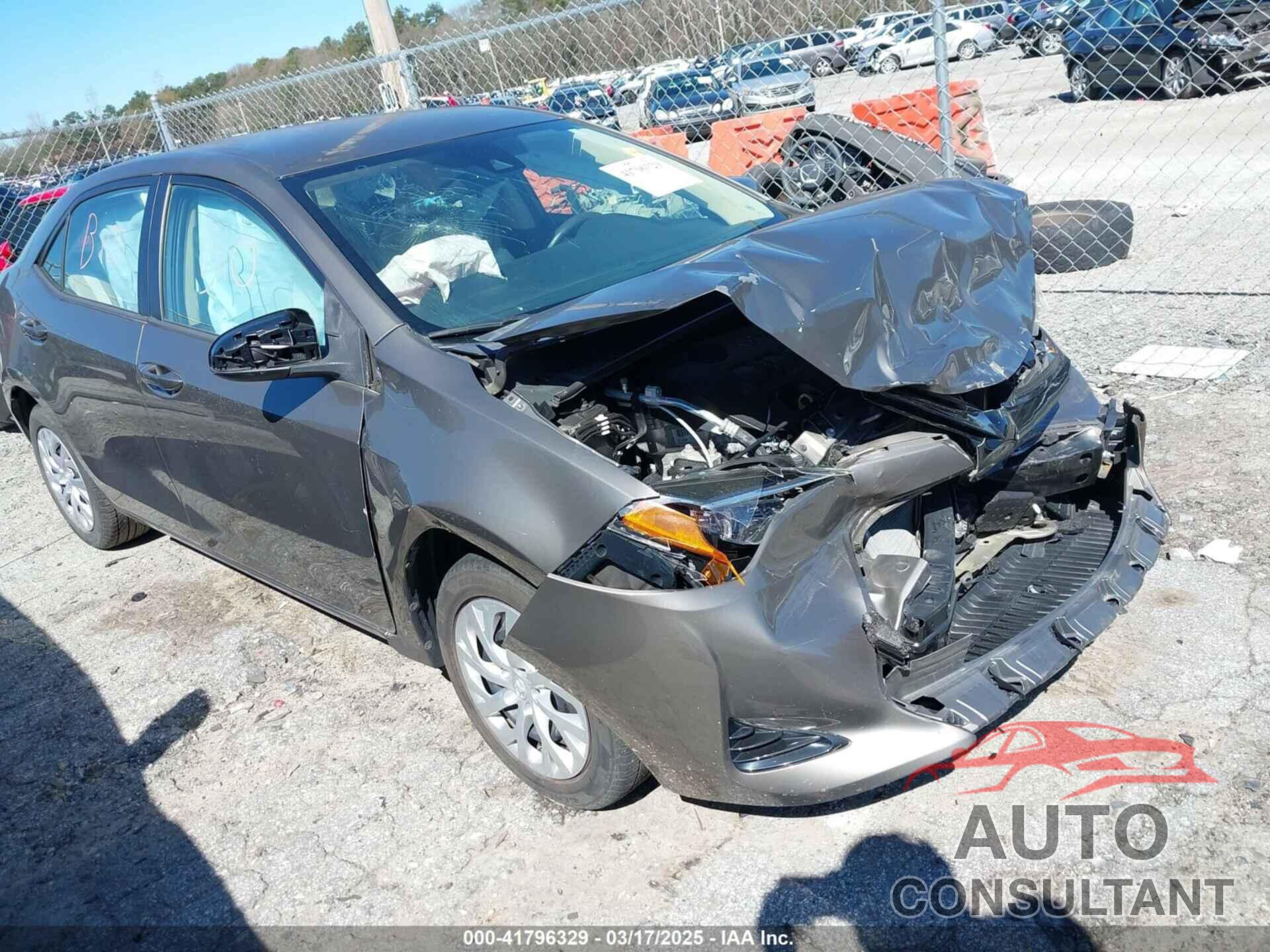 TOYOTA COROLLA 2018 - 5YFBURHE2JP779796