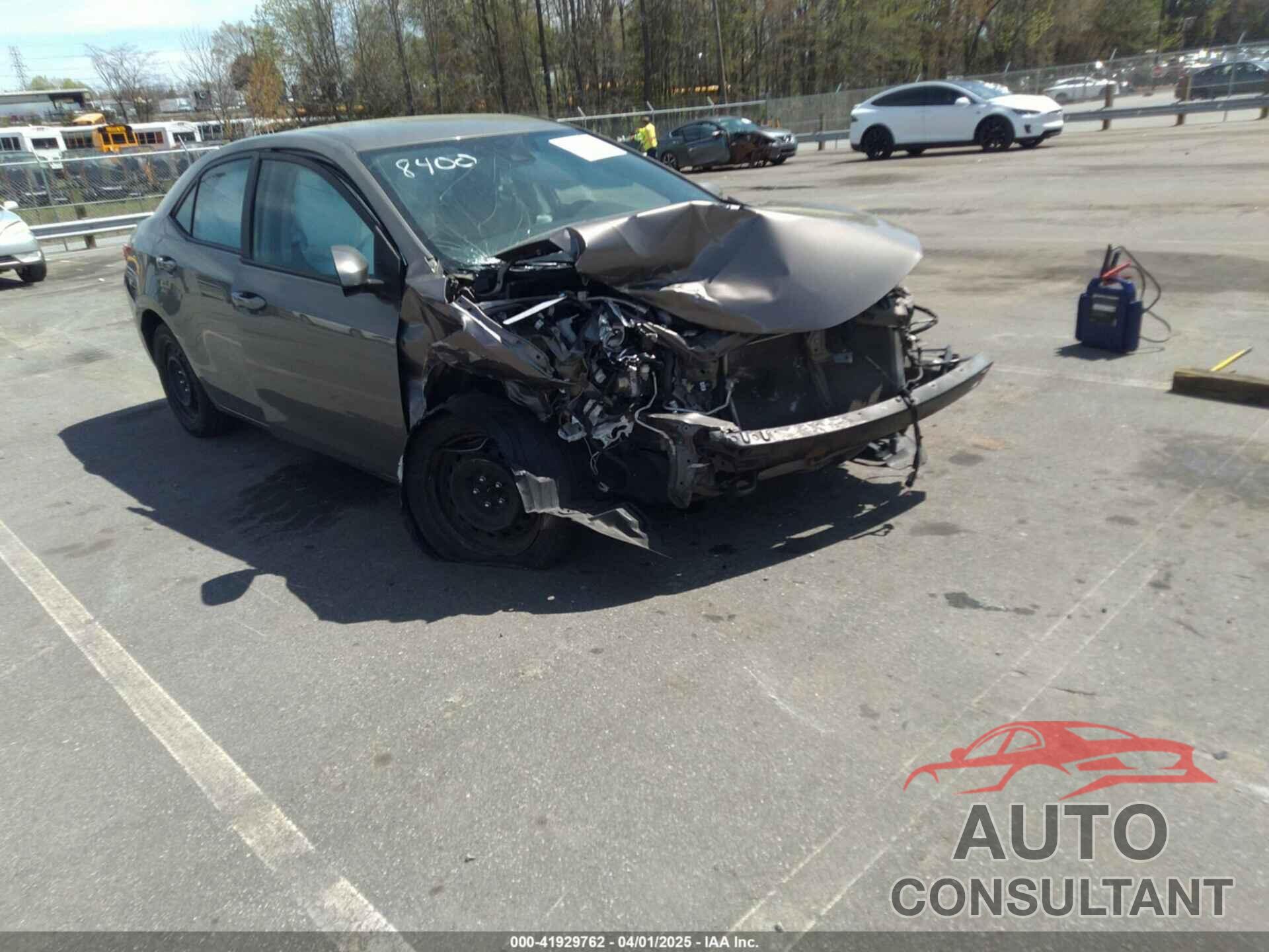 TOYOTA COROLLA 2019 - 2T1BURHEXKC138400