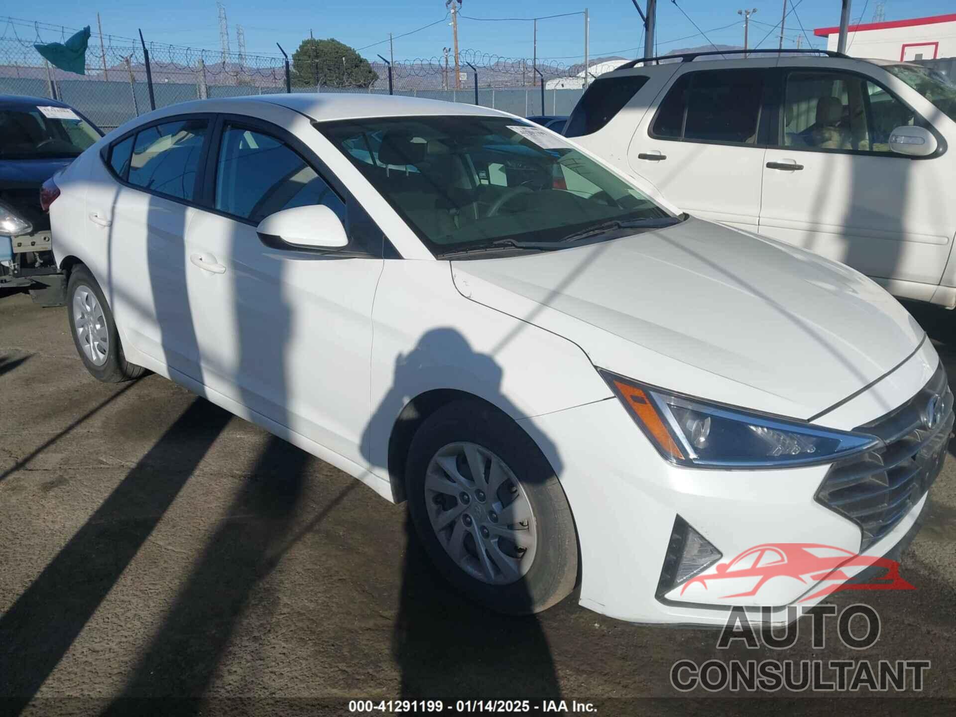 HYUNDAI ELANTRA 2019 - 5NPD74LF2KH432714