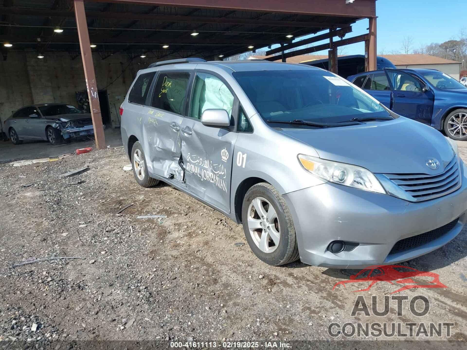 TOYOTA SIENNA 2015 - 5TDKK3DC1FS661065