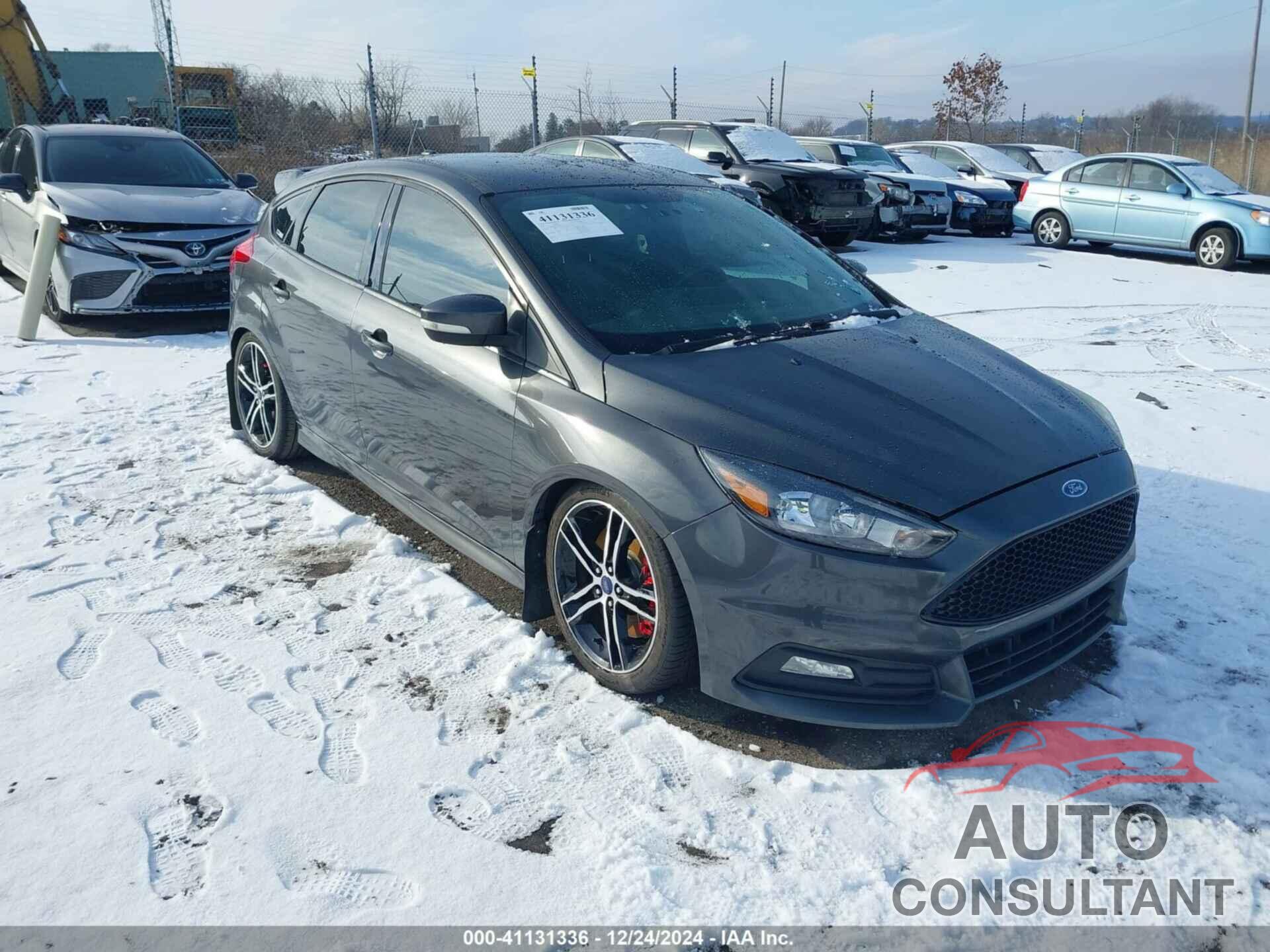FORD FOCUS ST 2017 - 1FADP3L99HL324816