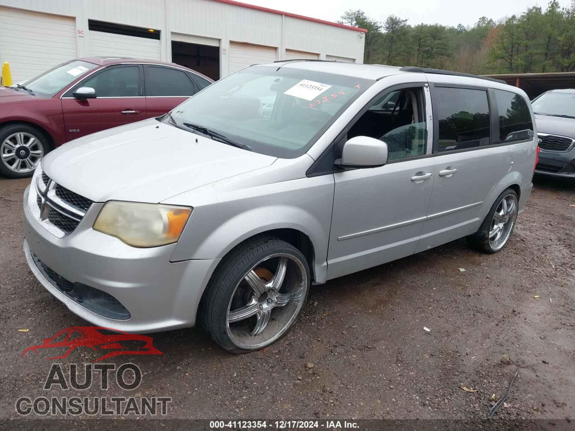DODGE GRAND CARAVAN 2011 - 2D4RN3DG2BR668783