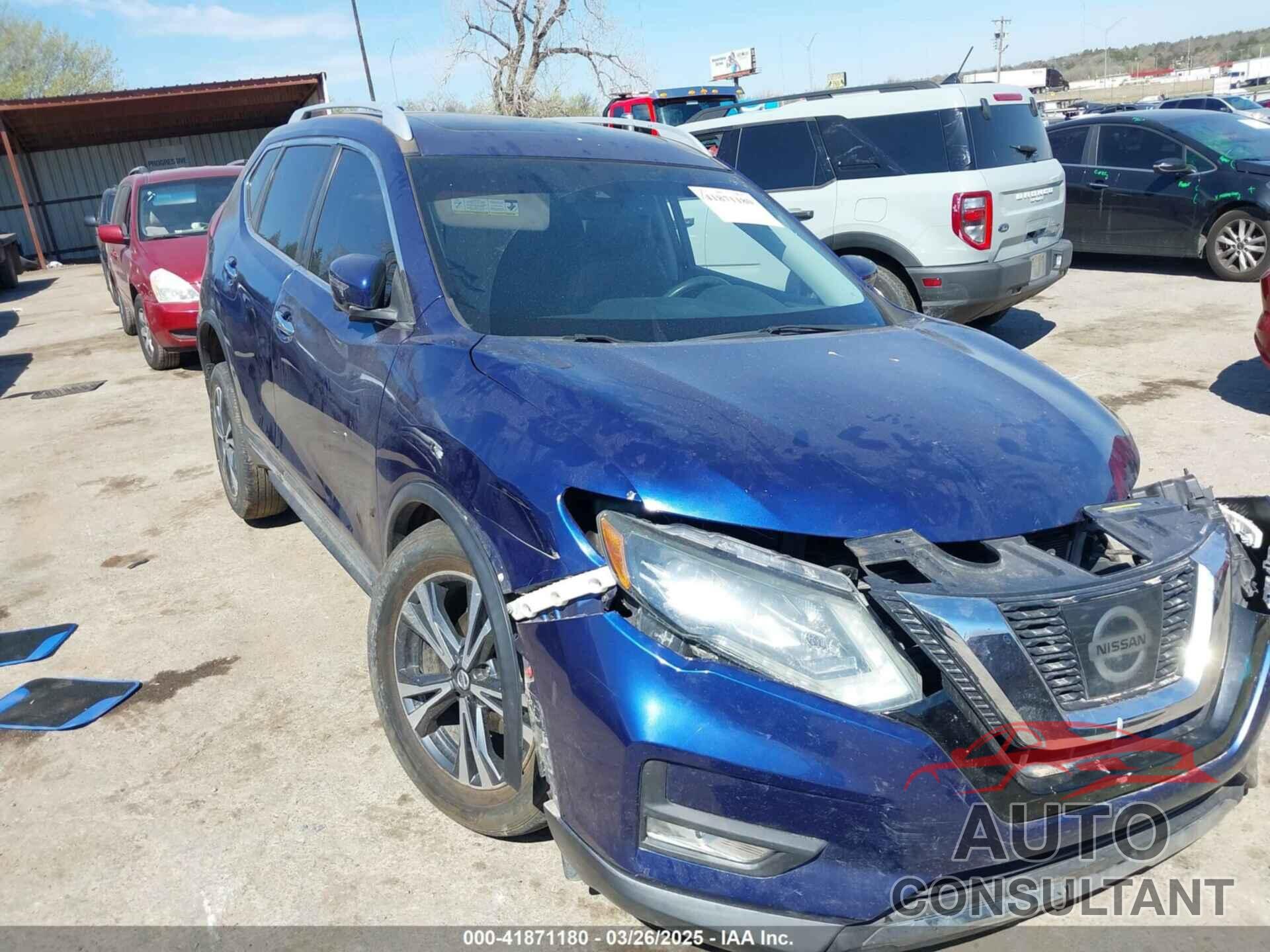 NISSAN ROGUE 2017 - 5N1AT2MV8HC860635