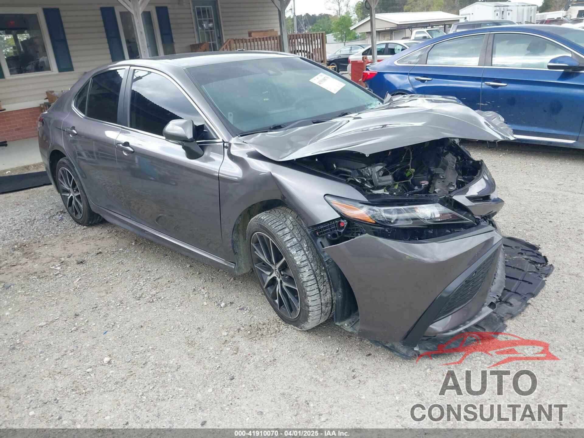 TOYOTA CAMRY 2022 - 4T1G11AK1NU686269