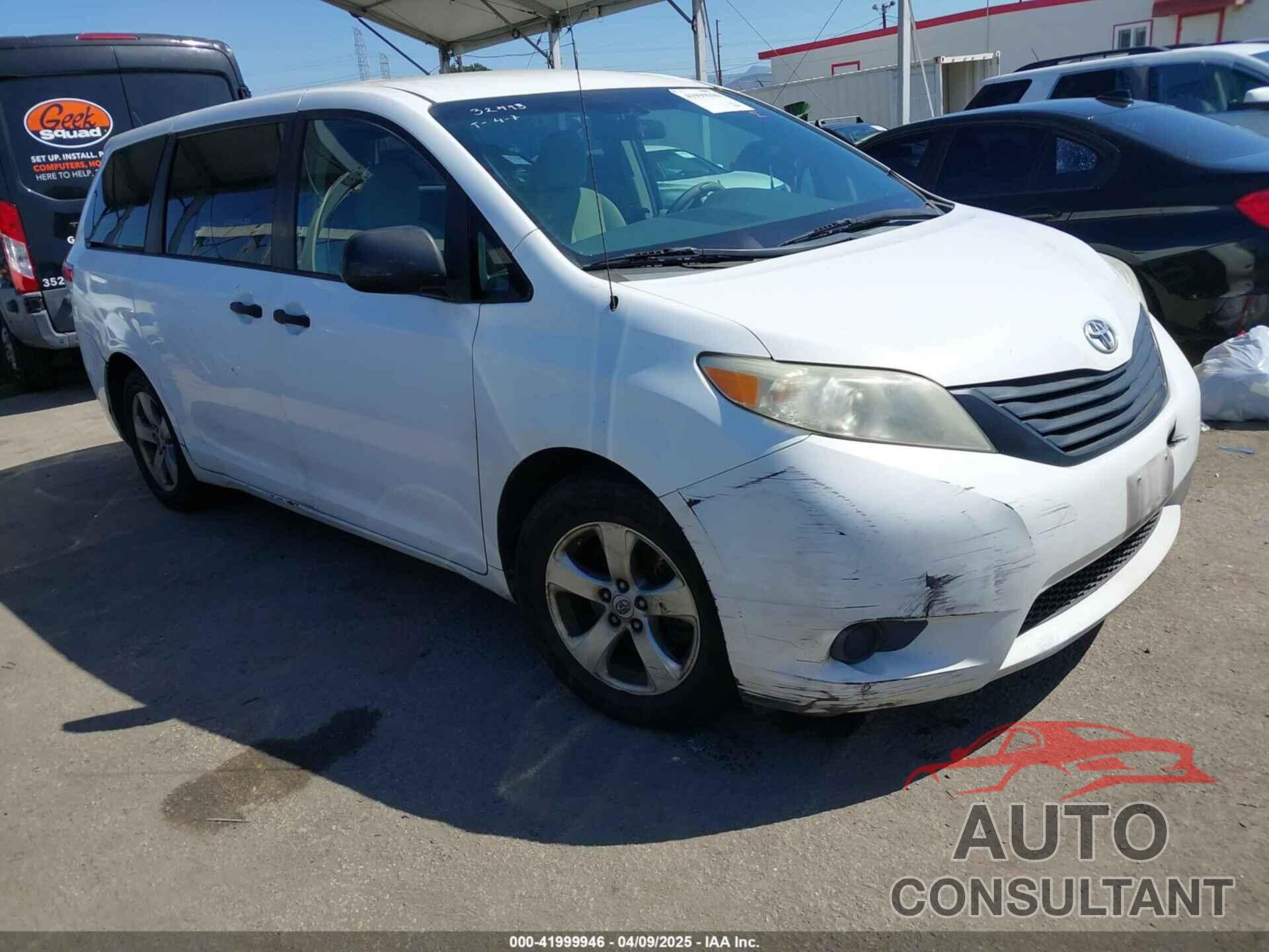 TOYOTA SIENNA 2011 - 5TDZK3DCXBS011806