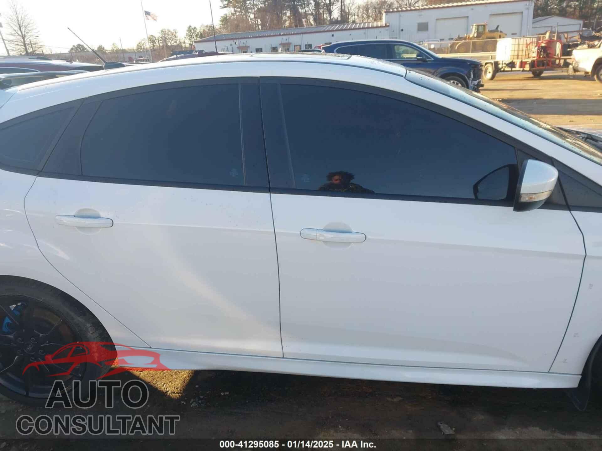FORD FOCUS RS 2017 - WF0DP3TH8H4120064