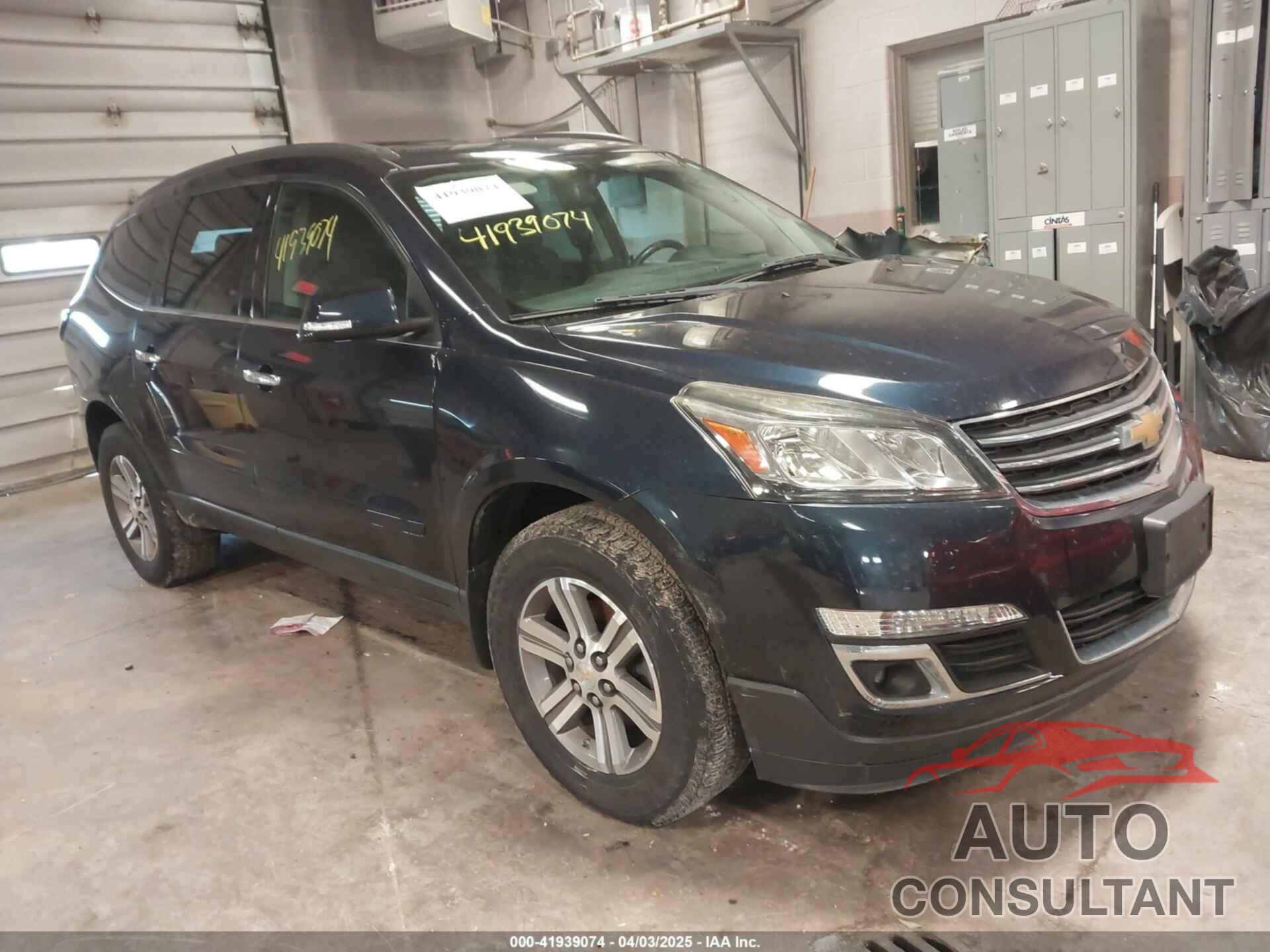 CHEVROLET TRAVERSE 2015 - 1GNKRHKD7FJ370045