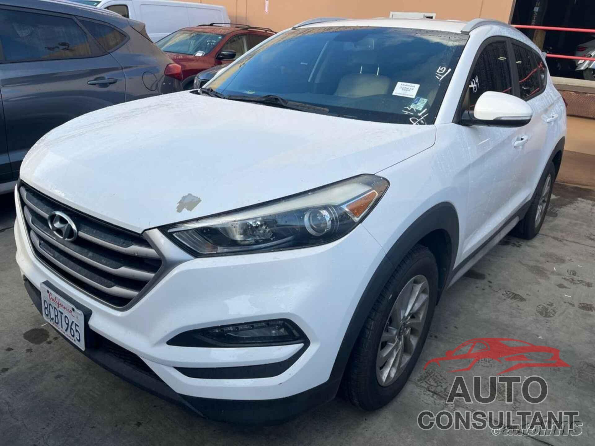 HYUNDAI TUCSON 2018 - KM8J33A46JU603751