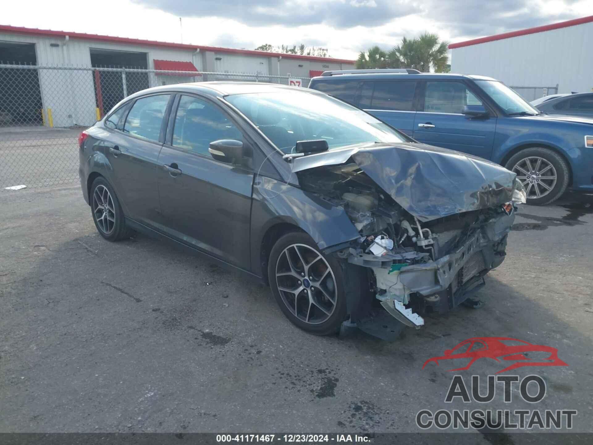 FORD FOCUS 2018 - 1FADP3H26JL227039