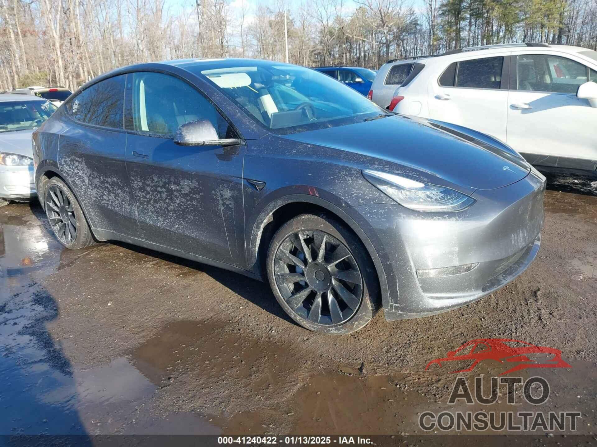 TESLA MODEL Y 2021 - 5YJYGAEE8MF136599
