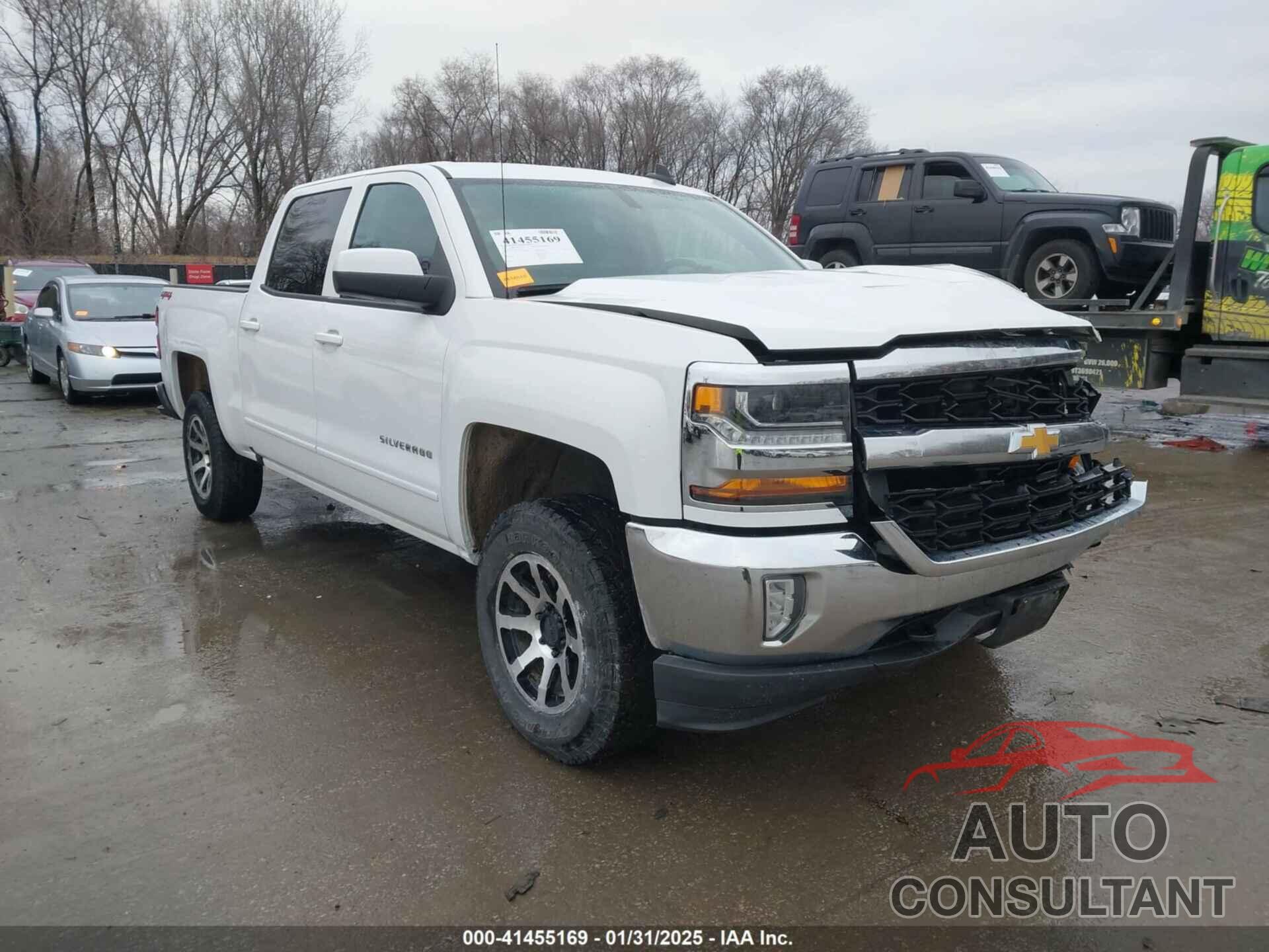 CHEVROLET SILVERADO 1500 2018 - 3GCUKREC5JG382753