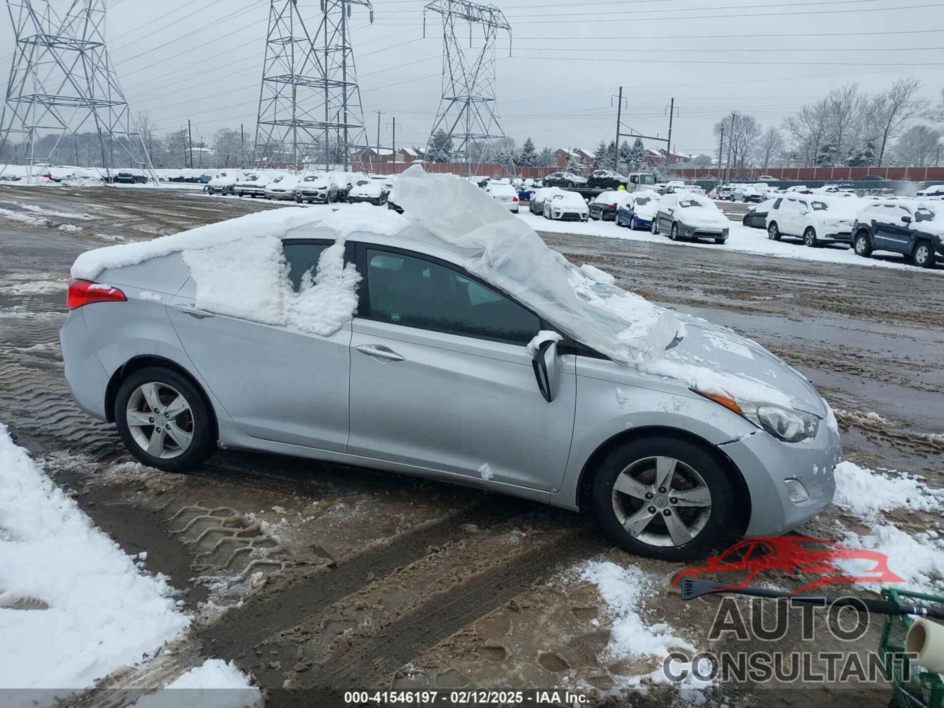 HYUNDAI ELANTRA 2013 - 5NPDH4AE4DH287718