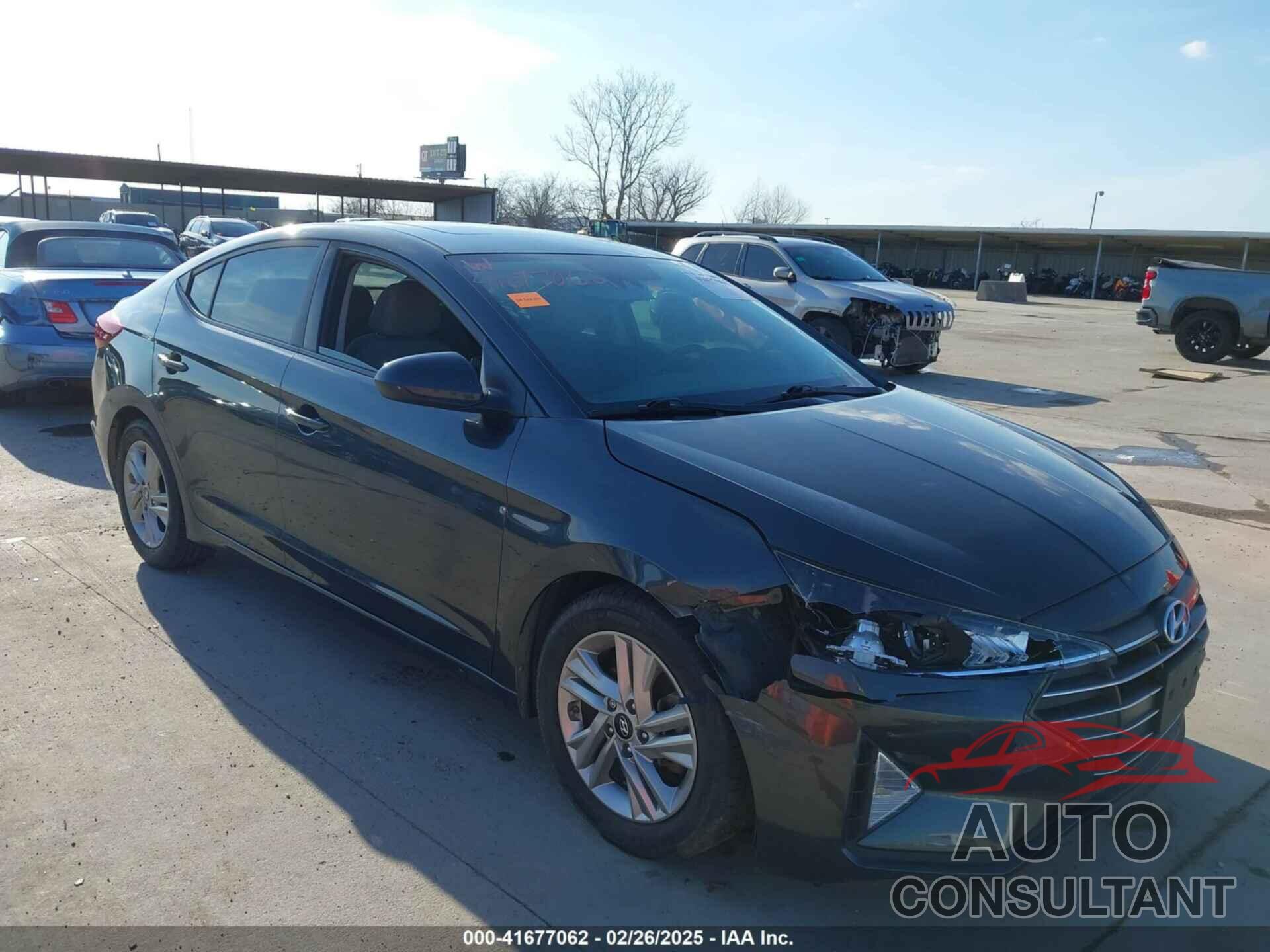 HYUNDAI ELANTRA 2020 - 5NPD84LF1LH563924