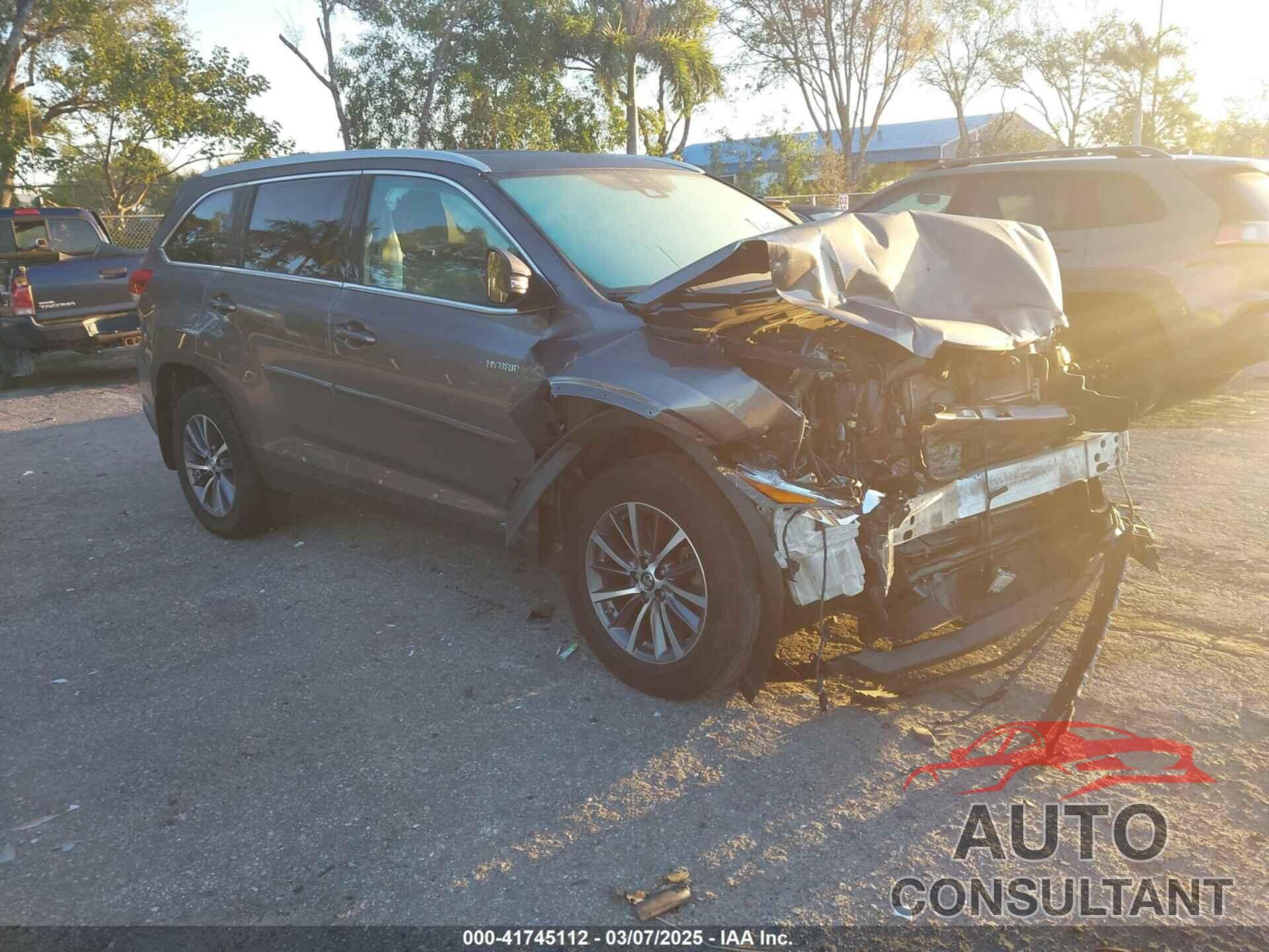 TOYOTA HIGHLANDER HYBRID 2019 - 5TDJGRFH9KS065141