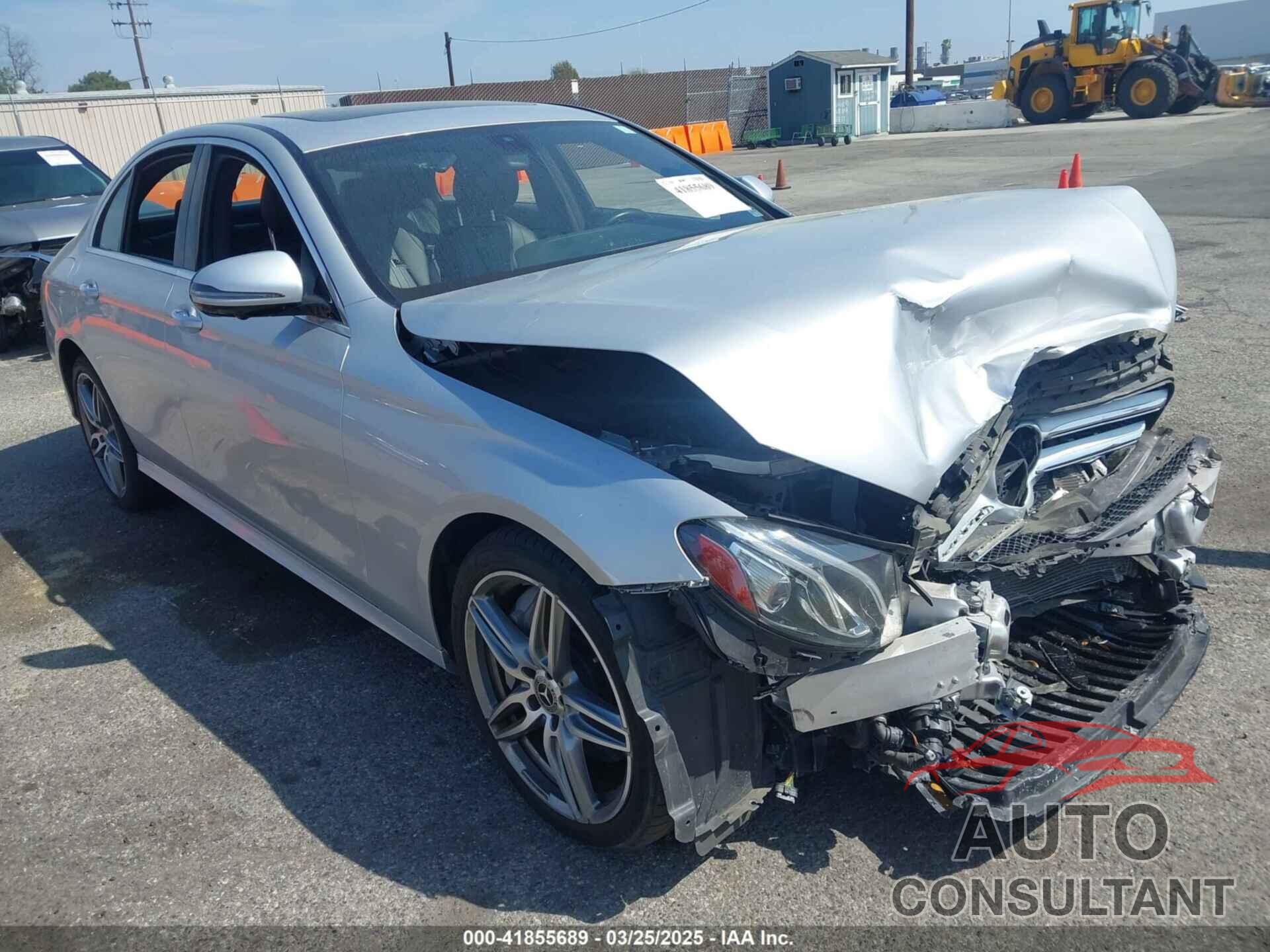 MERCEDES-BENZ E 300 2019 - WDDZF4JB9KA582874