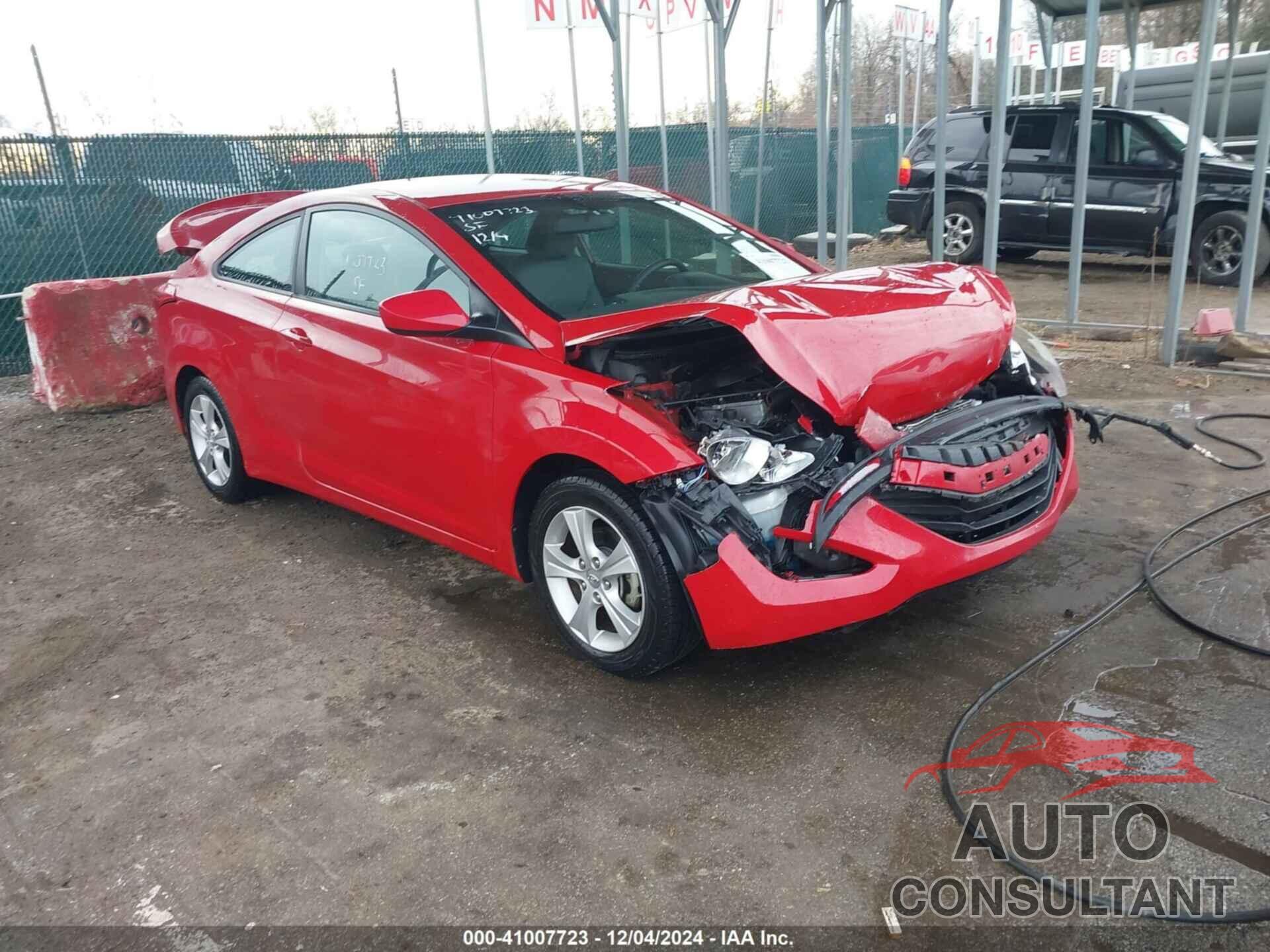 HYUNDAI ELANTRA 2013 - KMHDH6AE7DU008985