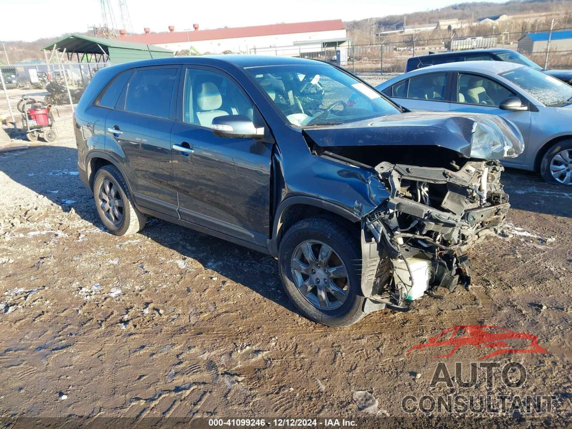 KIA SORENTO 2011 - 5XYKT3A18BG079939