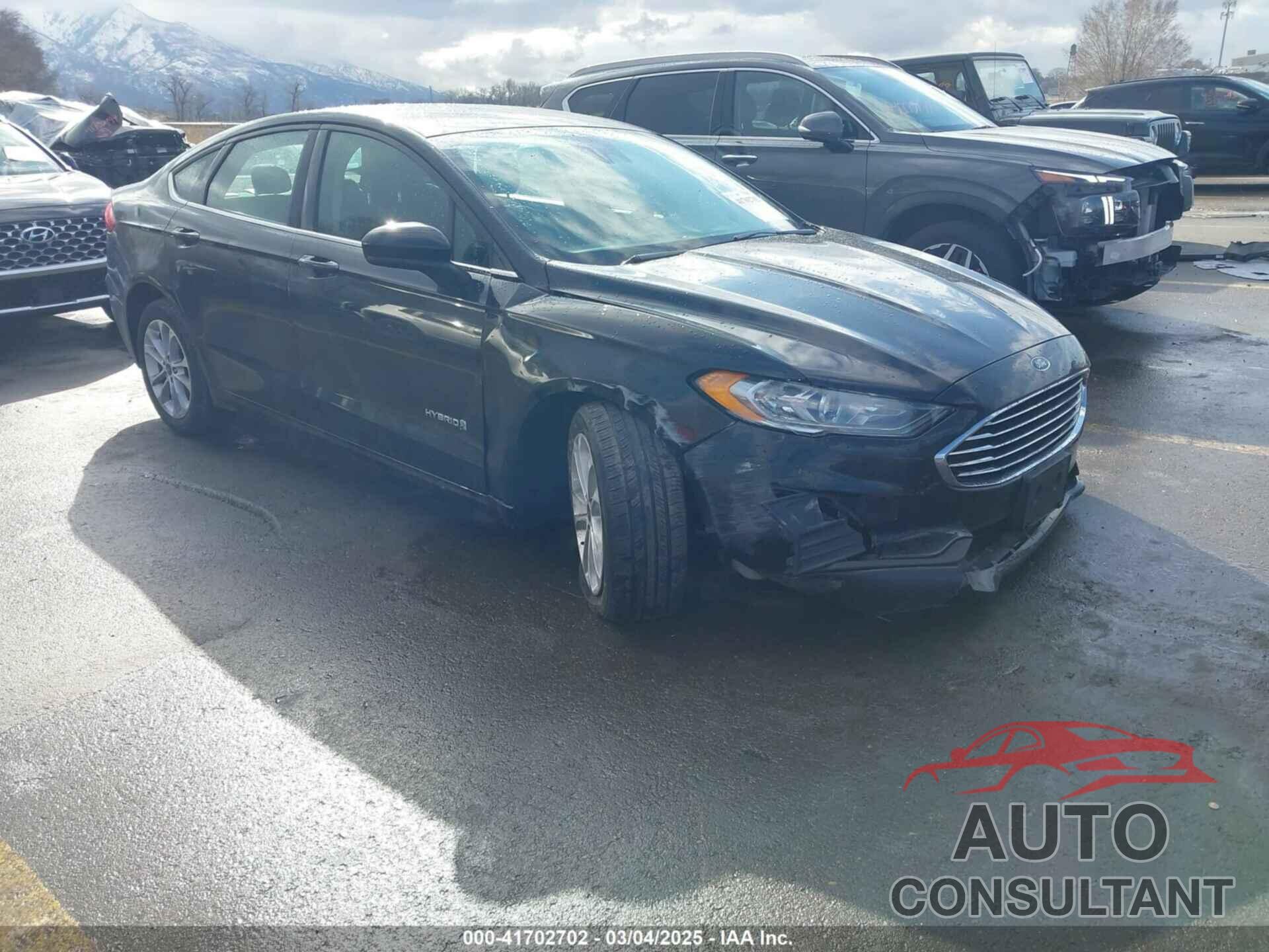 FORD FUSION HYBRID 2019 - 3FA6P0LU1KR262008