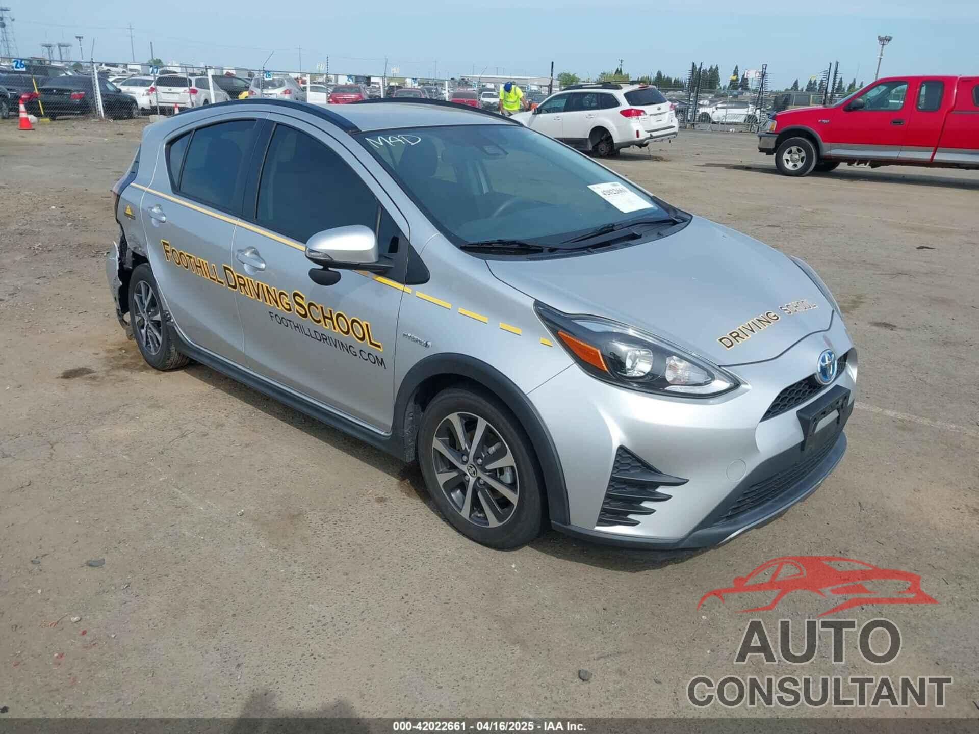 TOYOTA PRIUS C 2018 - JTDKDTB30J1603189