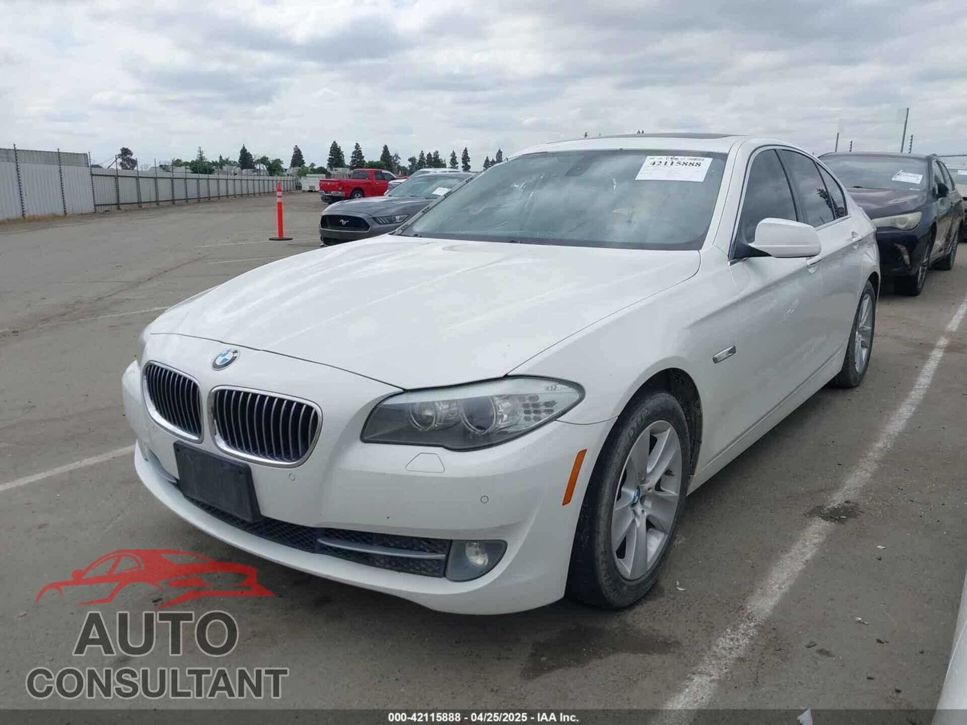 BMW 528I 2012 - WBAXG5C57CDW85672