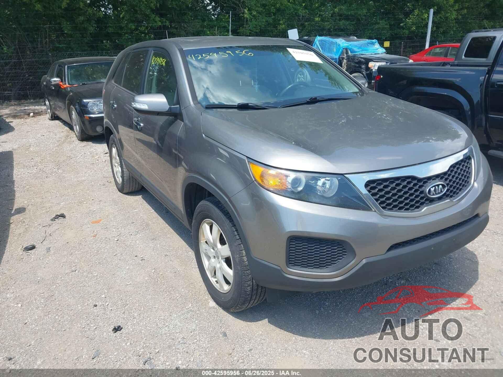 KIA SORENTO 2013 - 5XYKT3A17DG405636