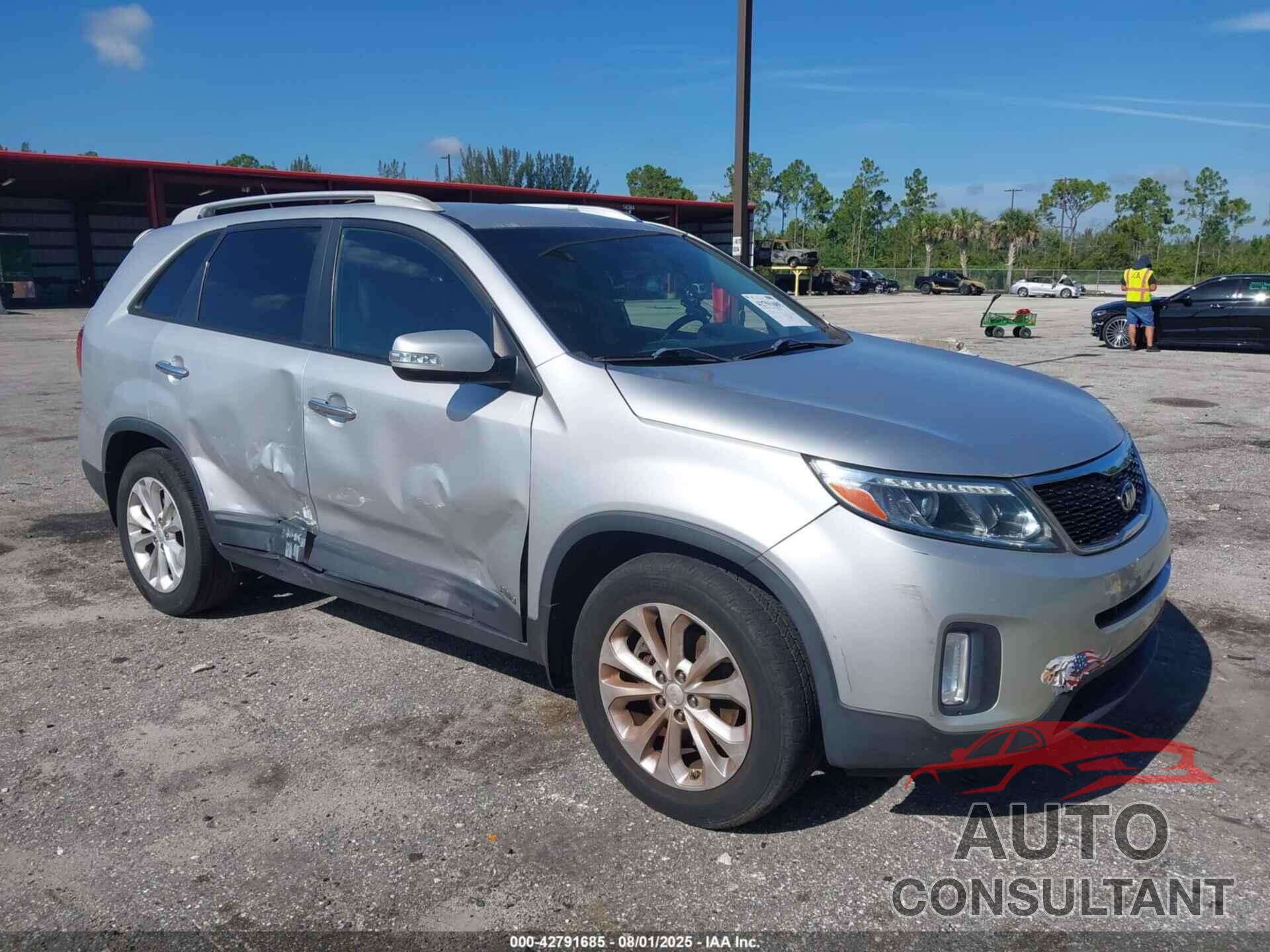 KIA SORENTO 2015 - 5XYKUDA76FG619544