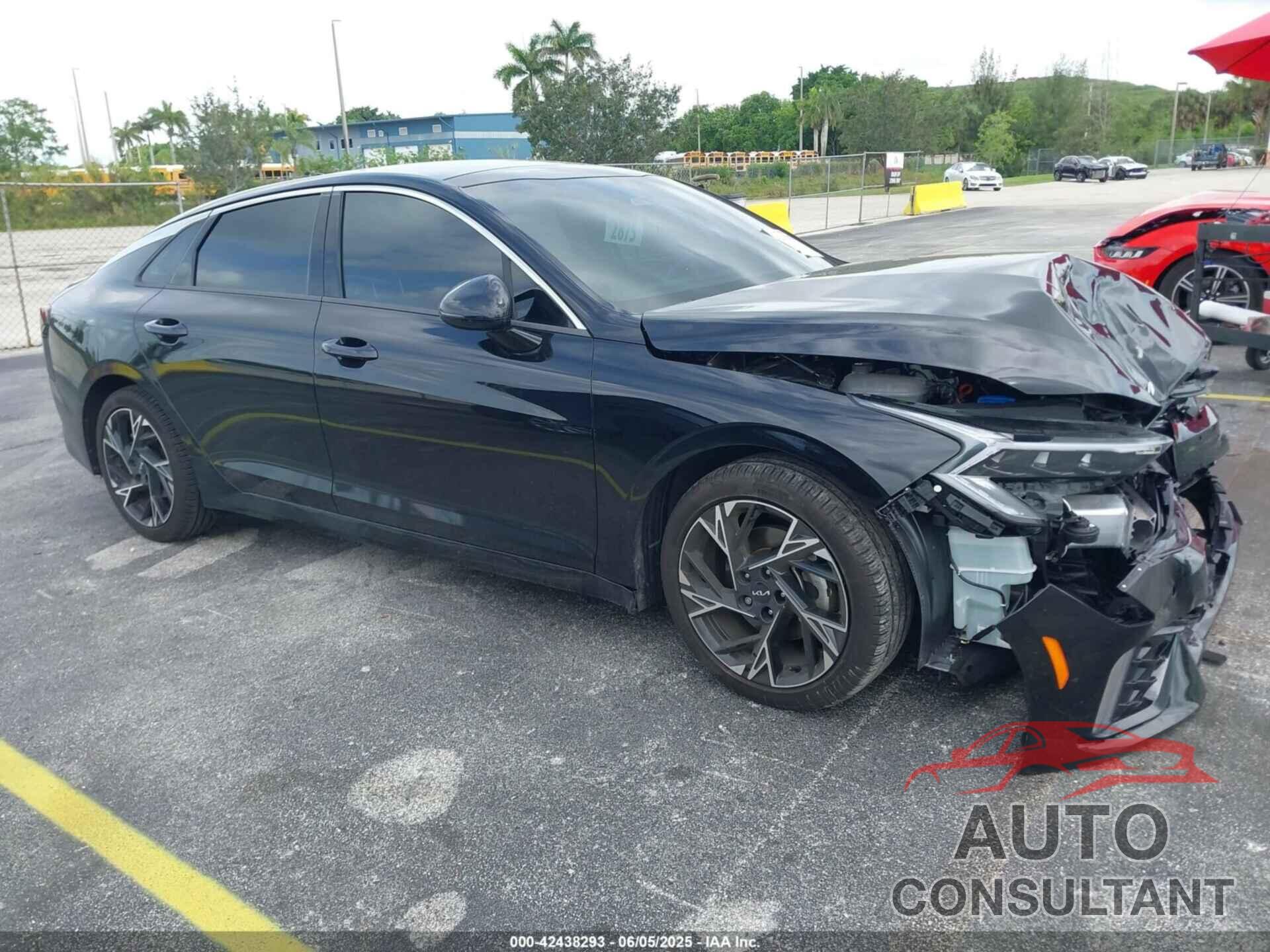 KIA K5 2025 - KNAG64J7XS5289763