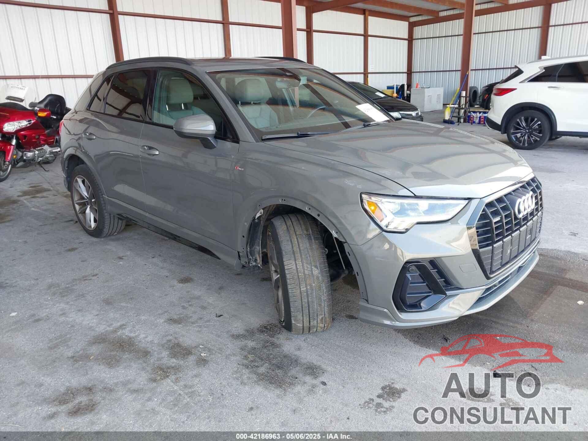 AUDI Q3 2023 - WA1DECF3XP1047685