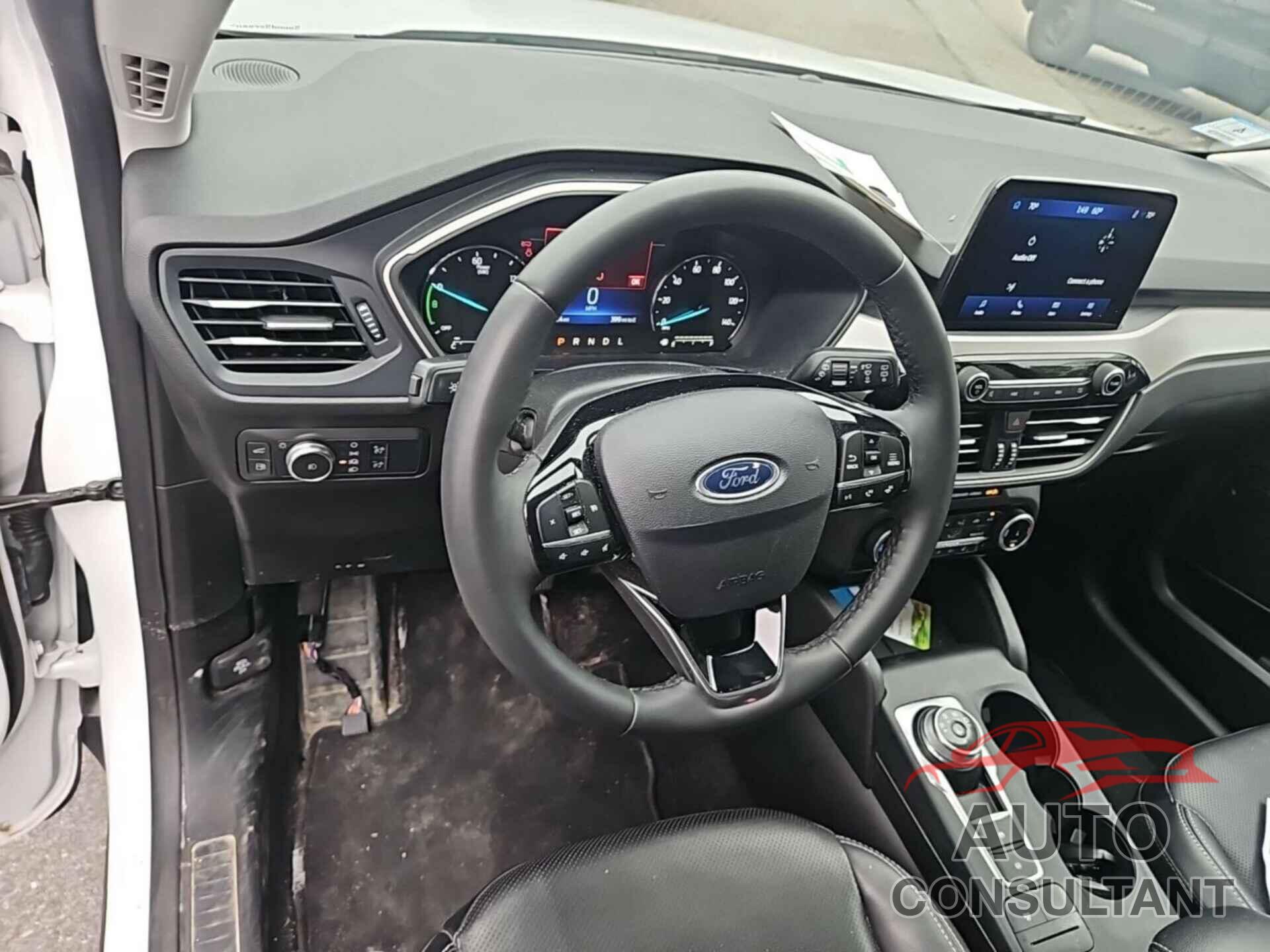 FORD ESCAPE 2022 - 1FMCU9CZ3NUA96721