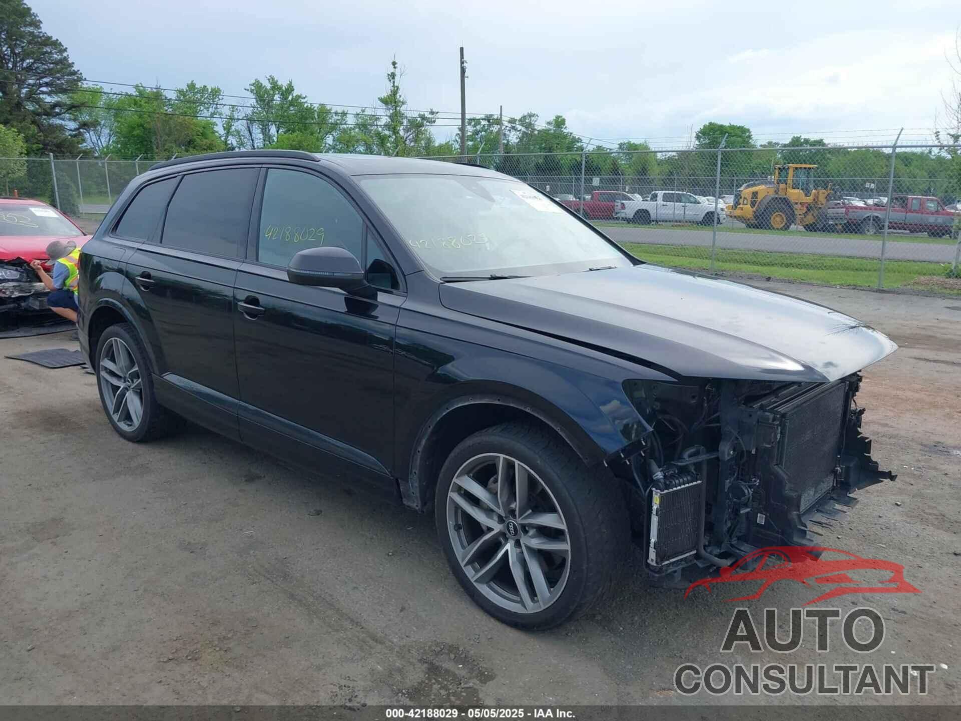AUDI Q7 2018 - WA1VAAF75JD013490