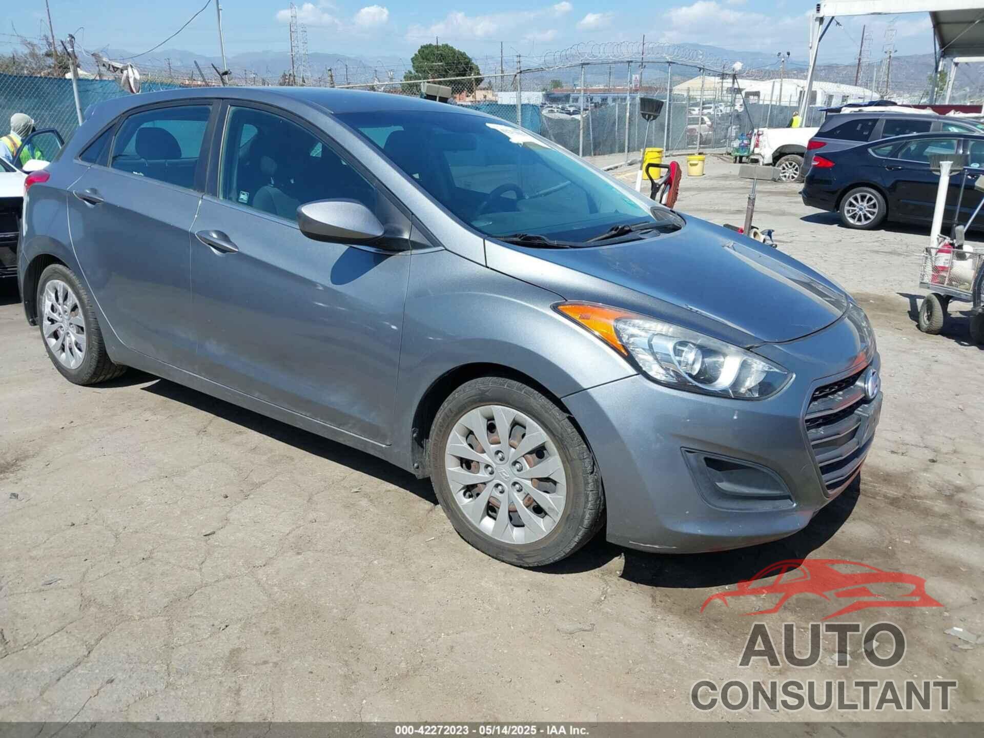 HYUNDAI ELANTRA GT 2017 - KMHD35LH7HU374452