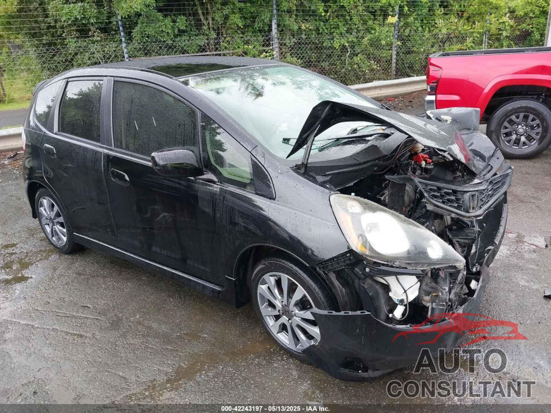 HONDA FIT 2012 - JHMGE8H5XCC038674