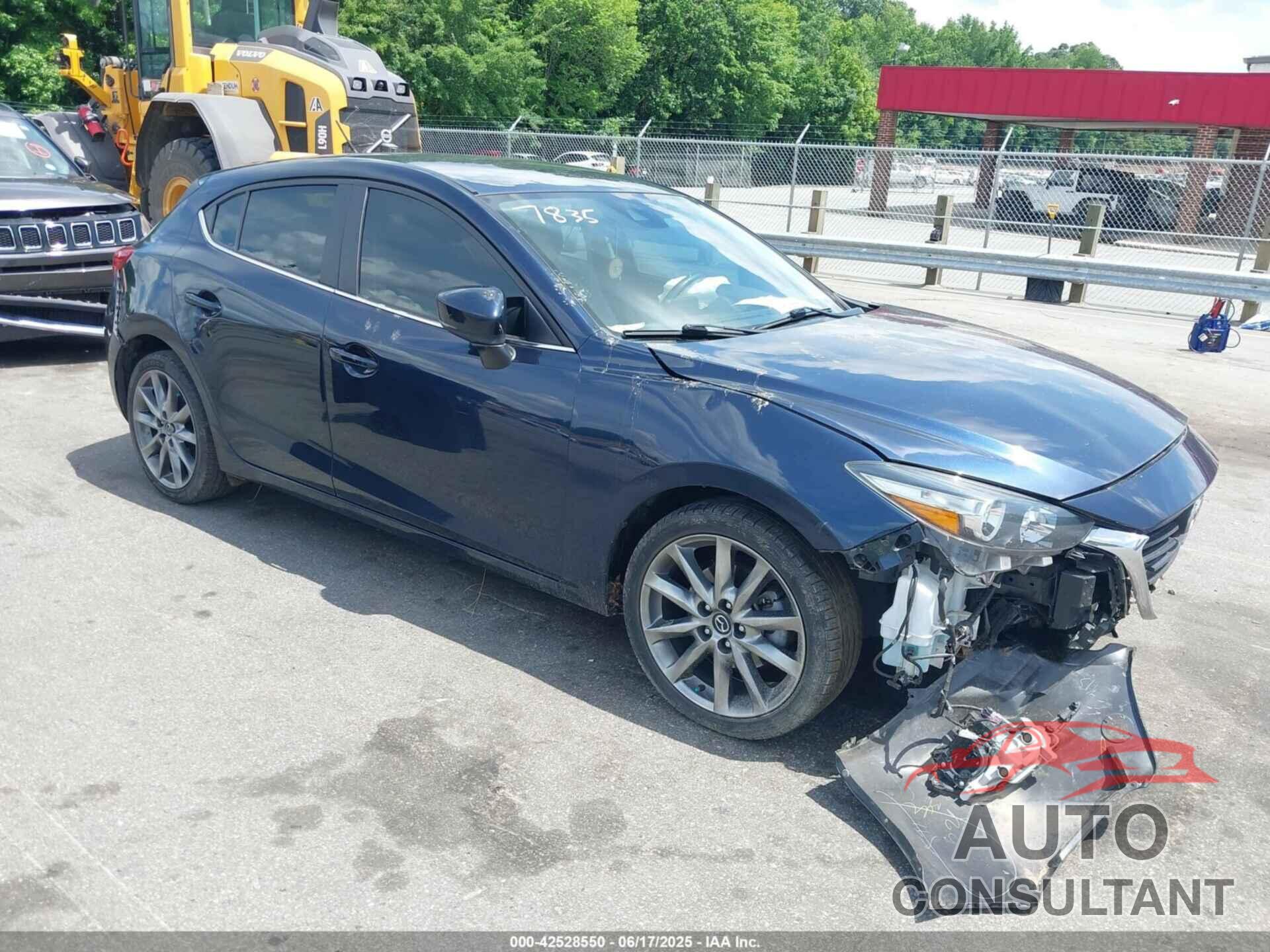 MAZDA MAZDA3 2018 - 3MZBN1L3XJM177835