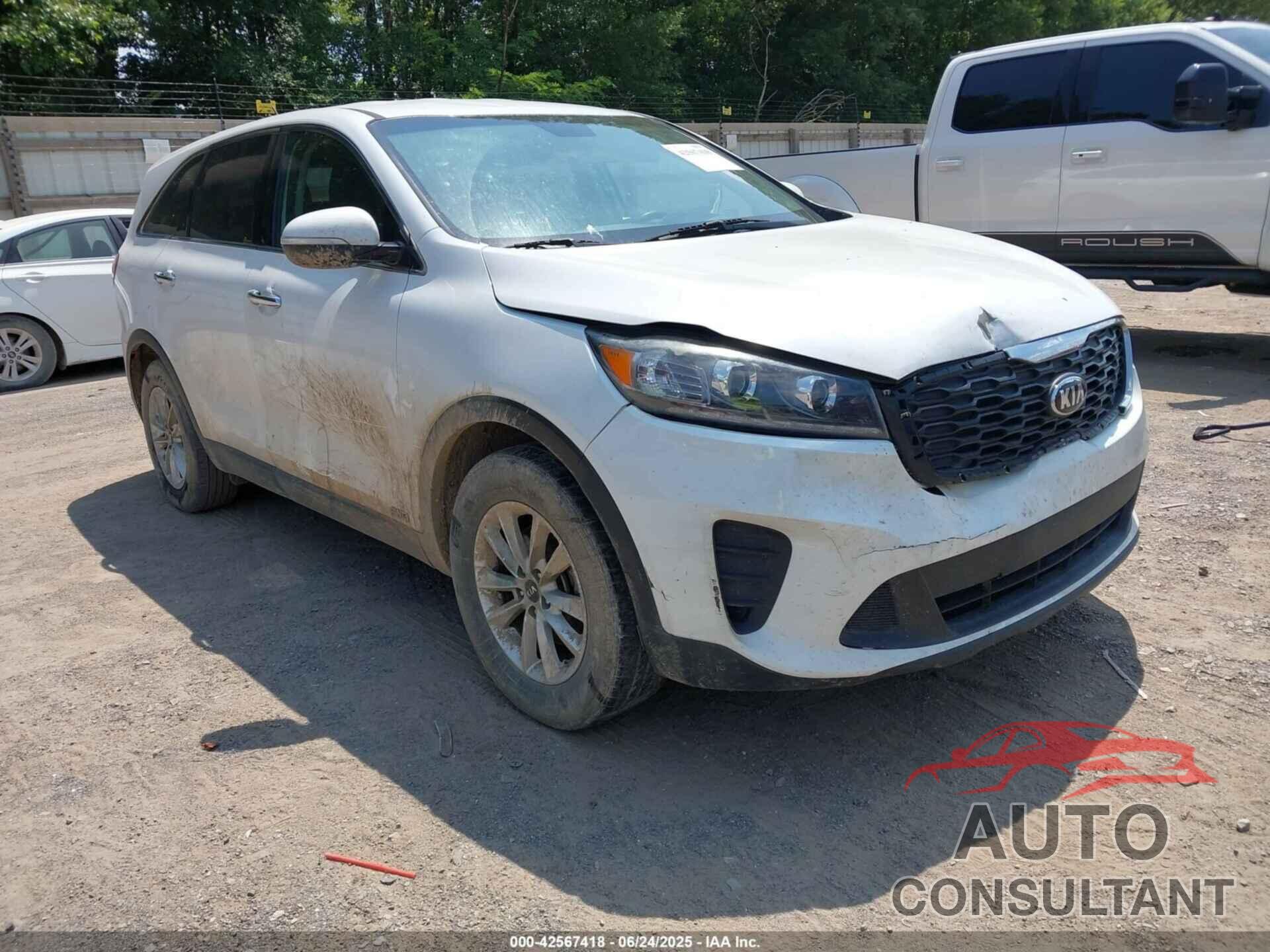 KIA SORENTO 2019 - 5XYPGDA51KG560134