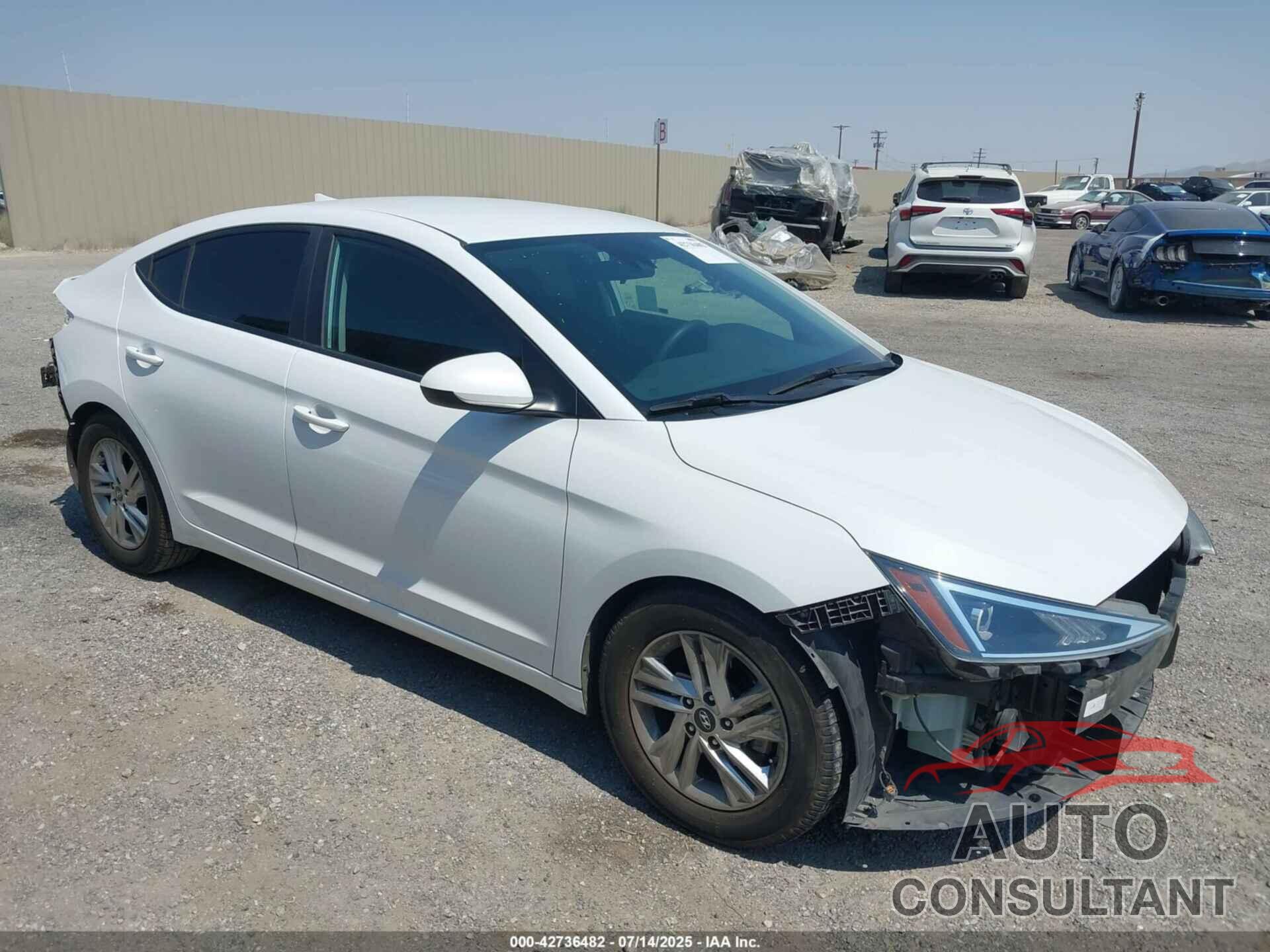 HYUNDAI ELANTRA 2020 - 5NPD84LF3LH596620