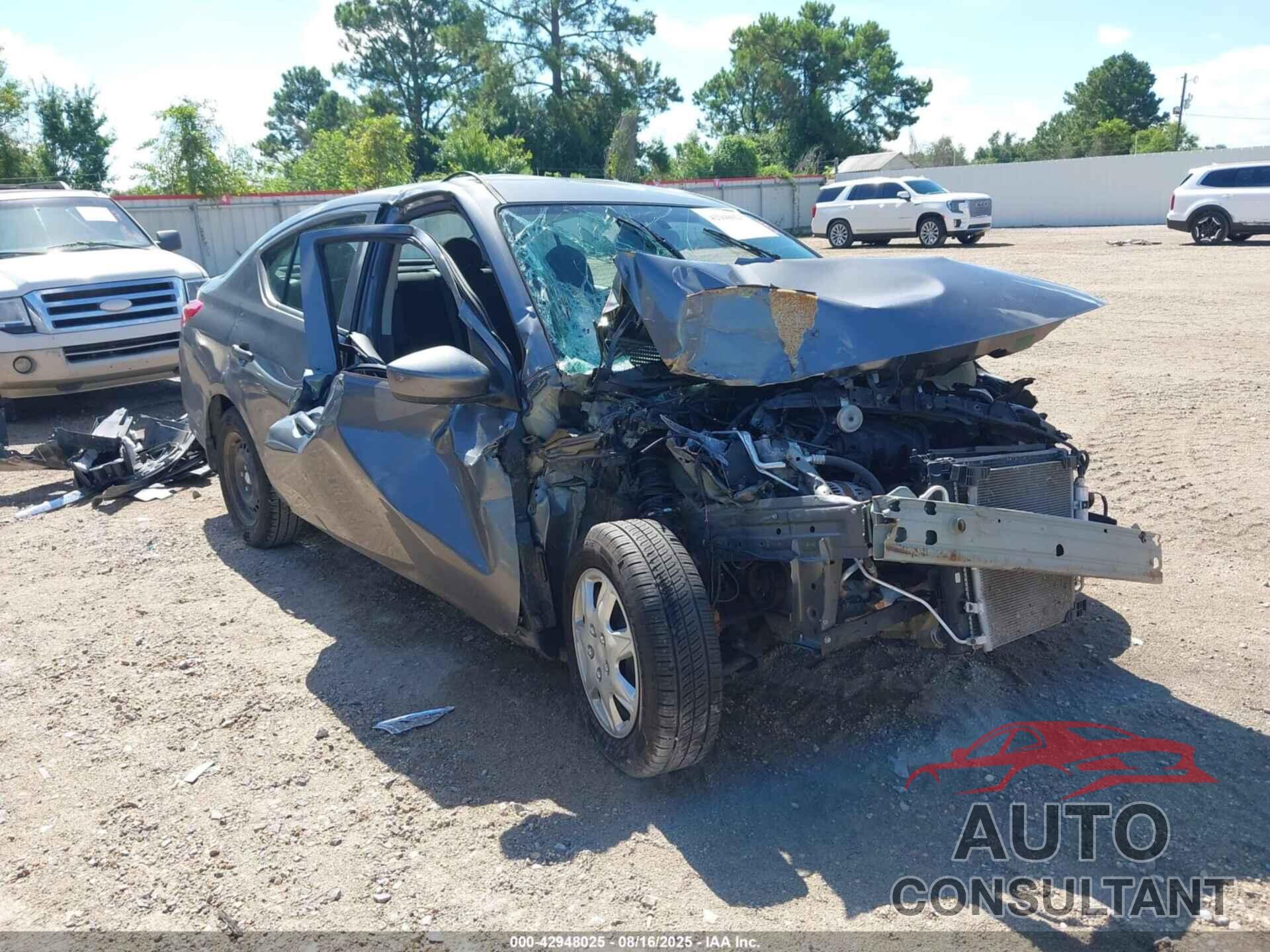 NISSAN VERSA 2016 - 3N1CN7AP8GL915567
