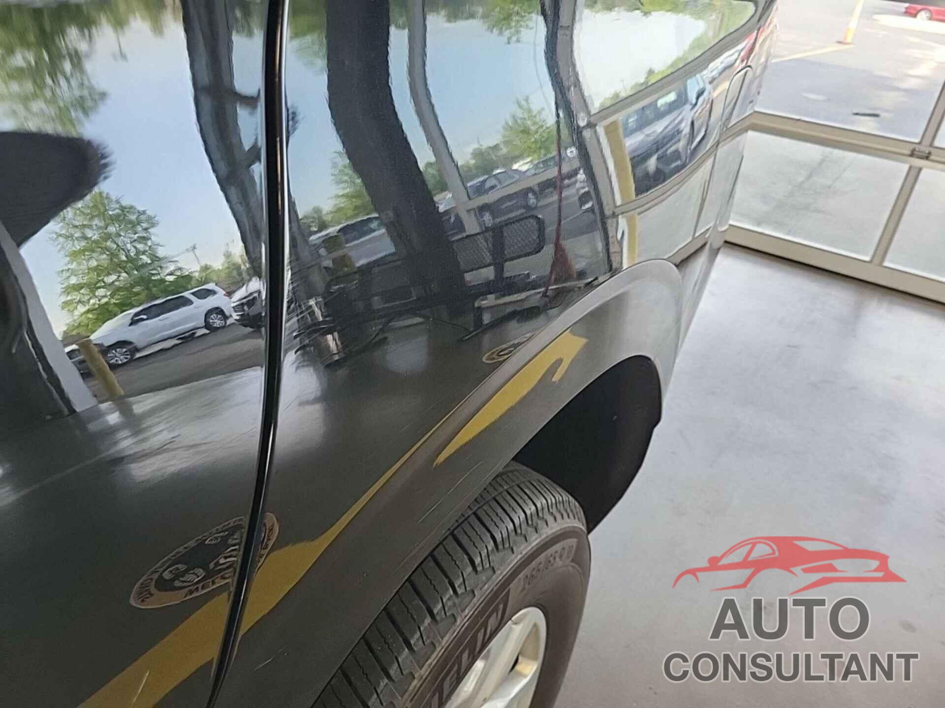 CHEVROLET TAHOE 2023 - 1GNSKMKD2PR177575