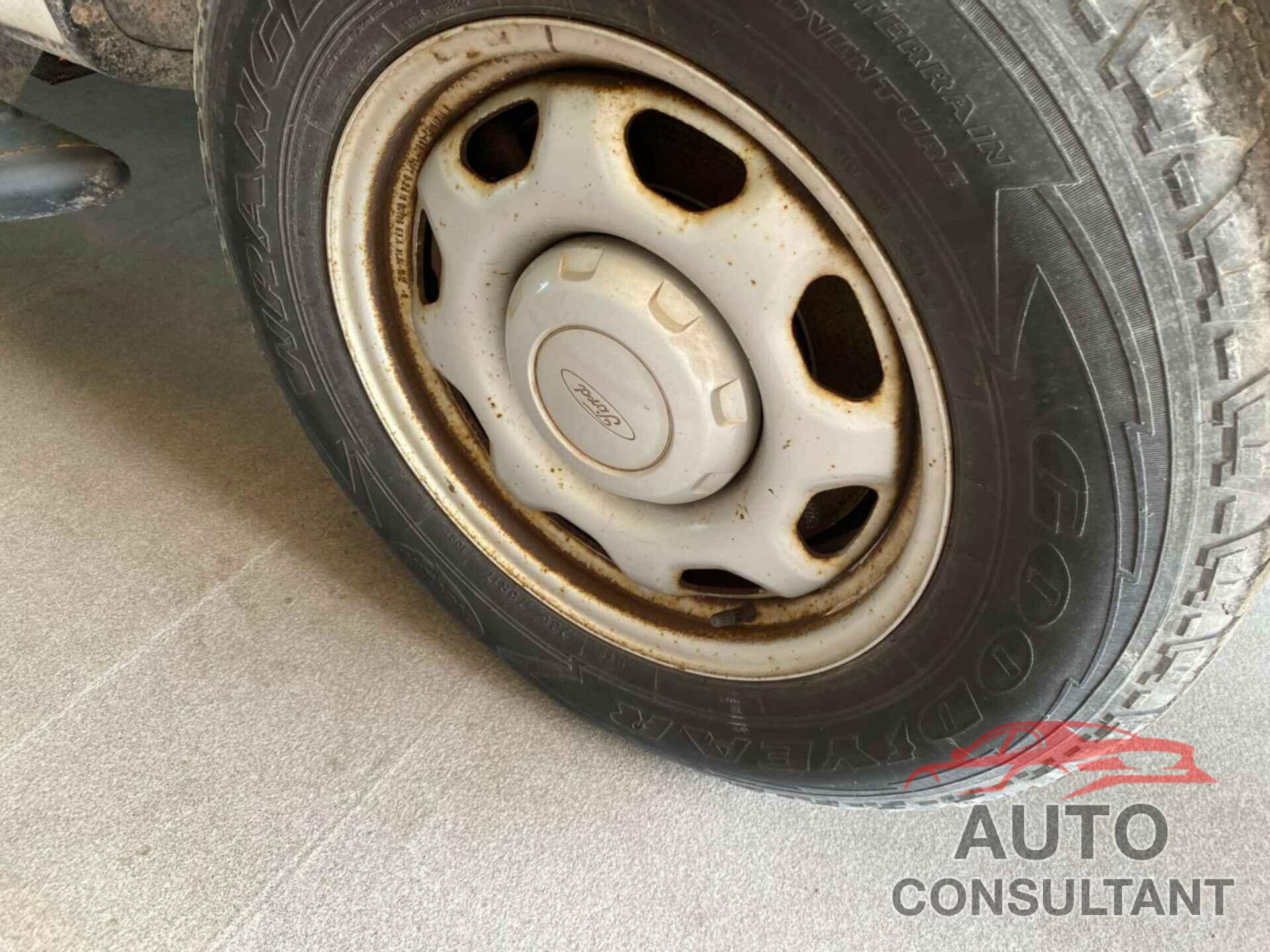 FORD F150 2012 - 1FTMF1EM1CFA61411