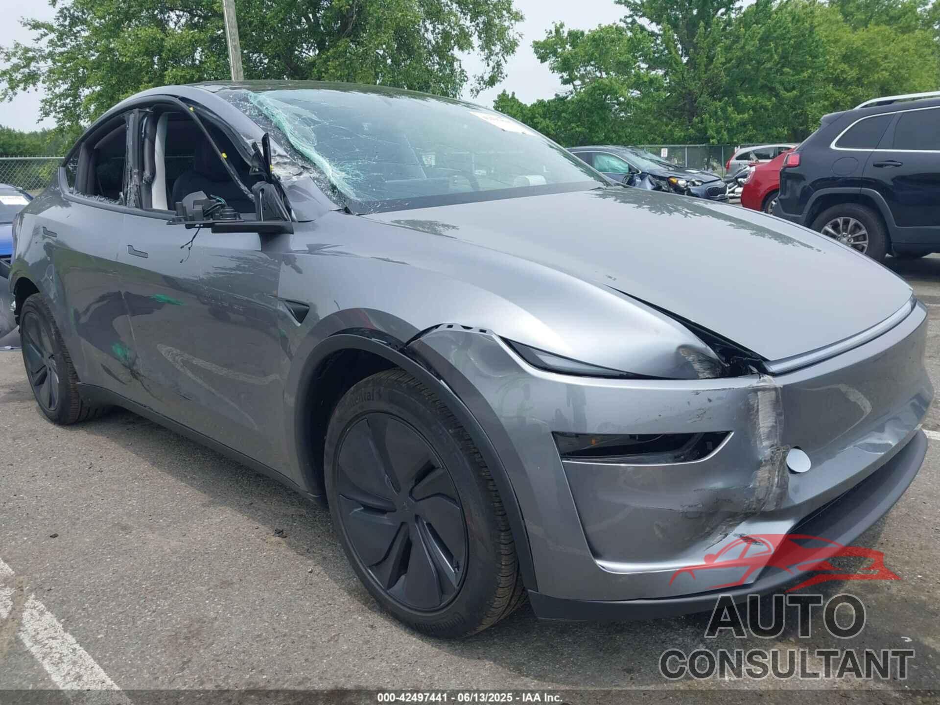 TESLA MODEL Y 2026 - 7SAYGDEE3TF333957