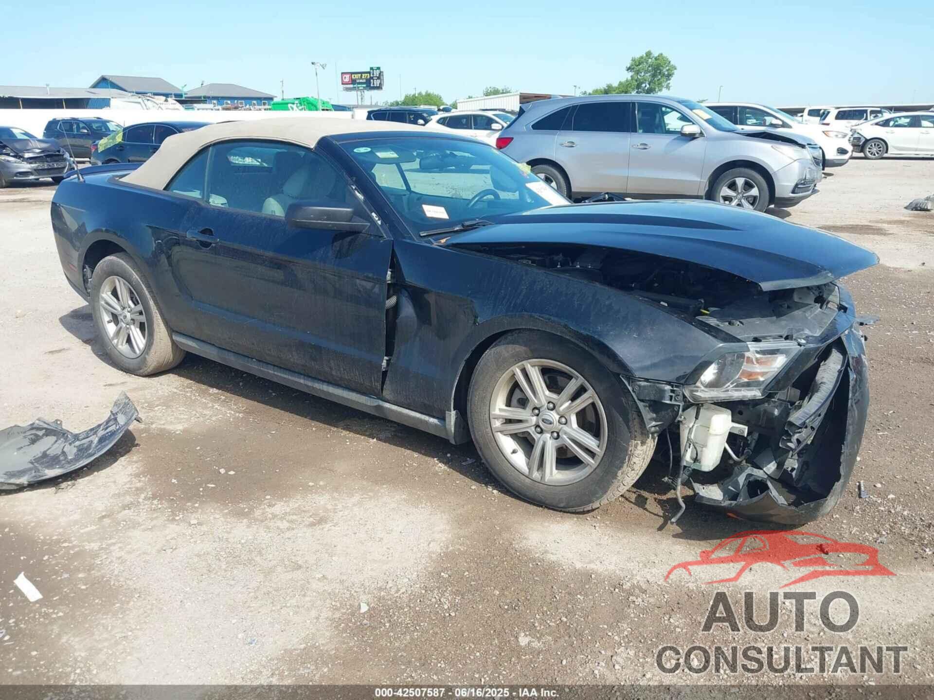 FORD MUSTANG 2011 - 1ZVBP8EM6B5148459