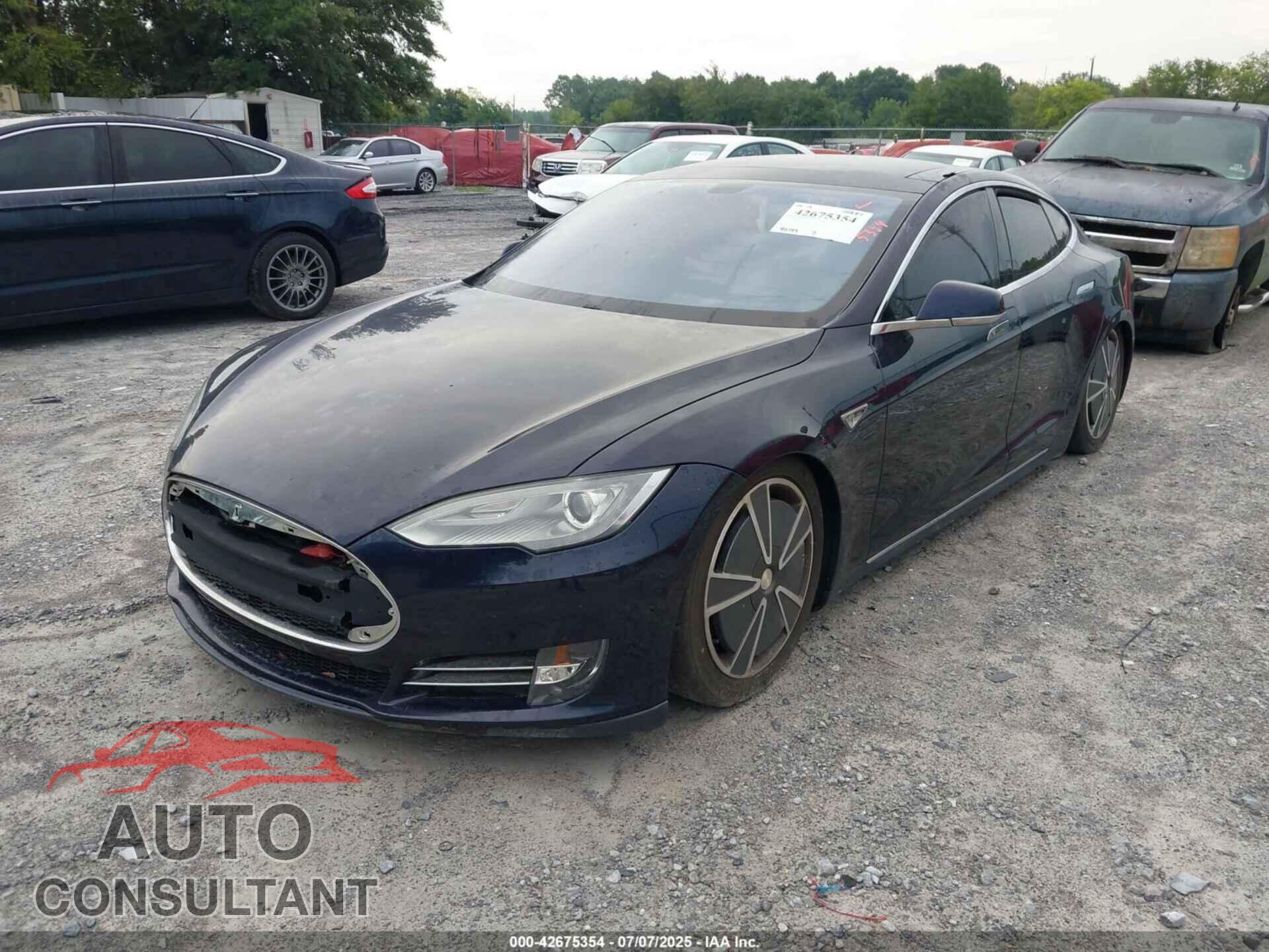 TESLA MODEL S 2013 - 5YJSA1DP3DFP06177