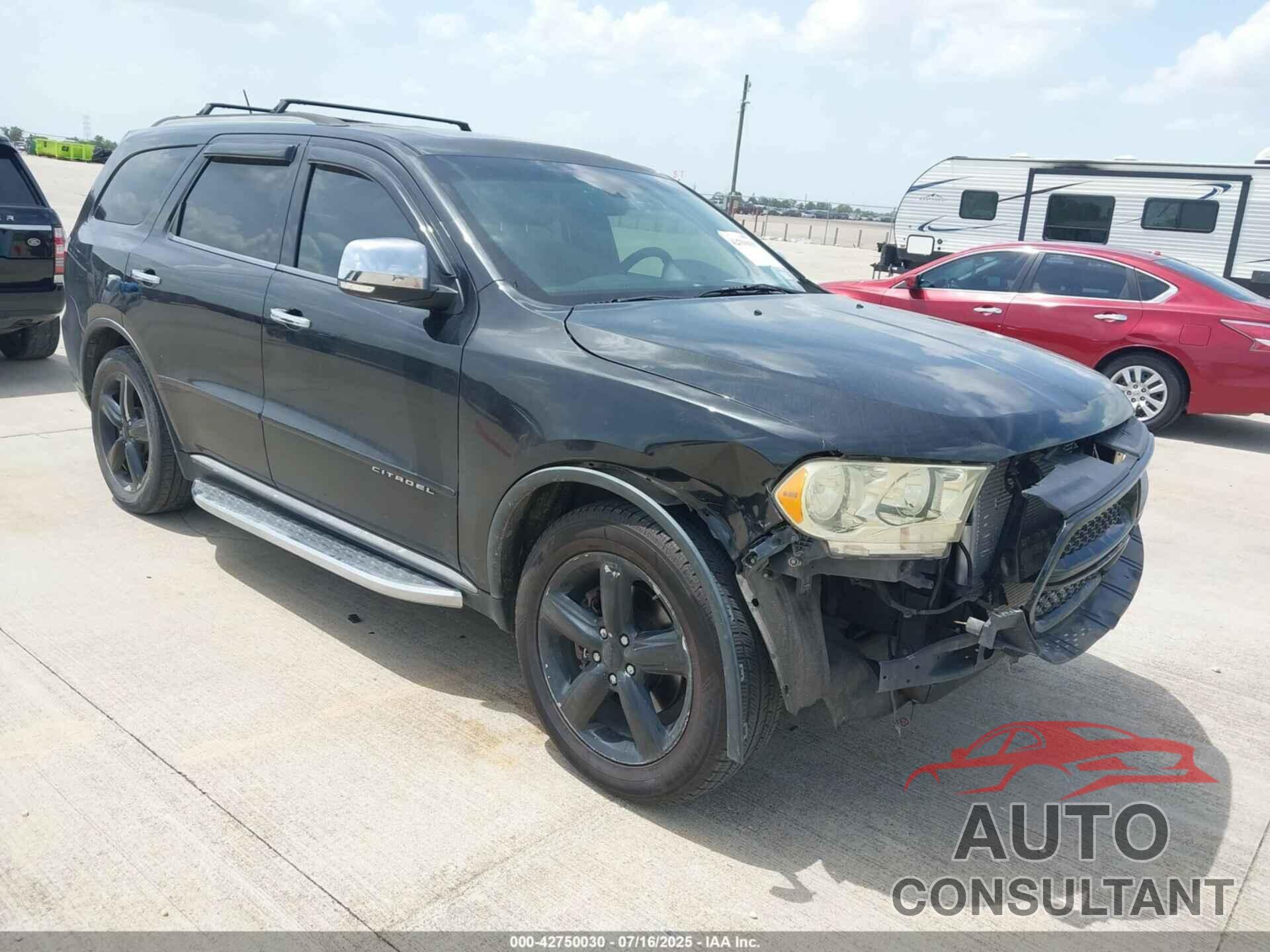 DODGE DURANGO 2013 - 1C4SDHET8DC687571