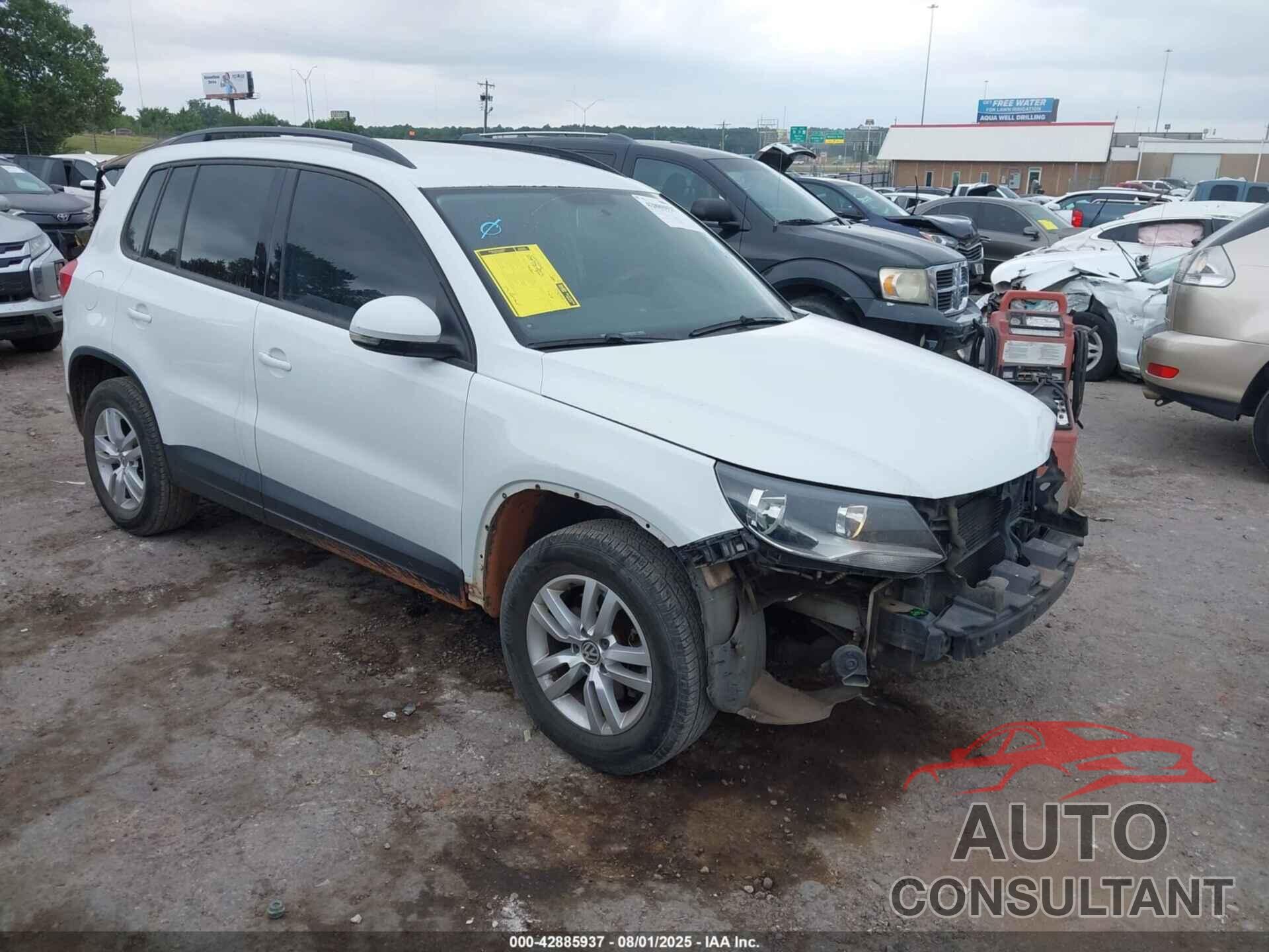 VOLKSWAGEN TIGUAN 2015 - WVGAV7AXXFW545487