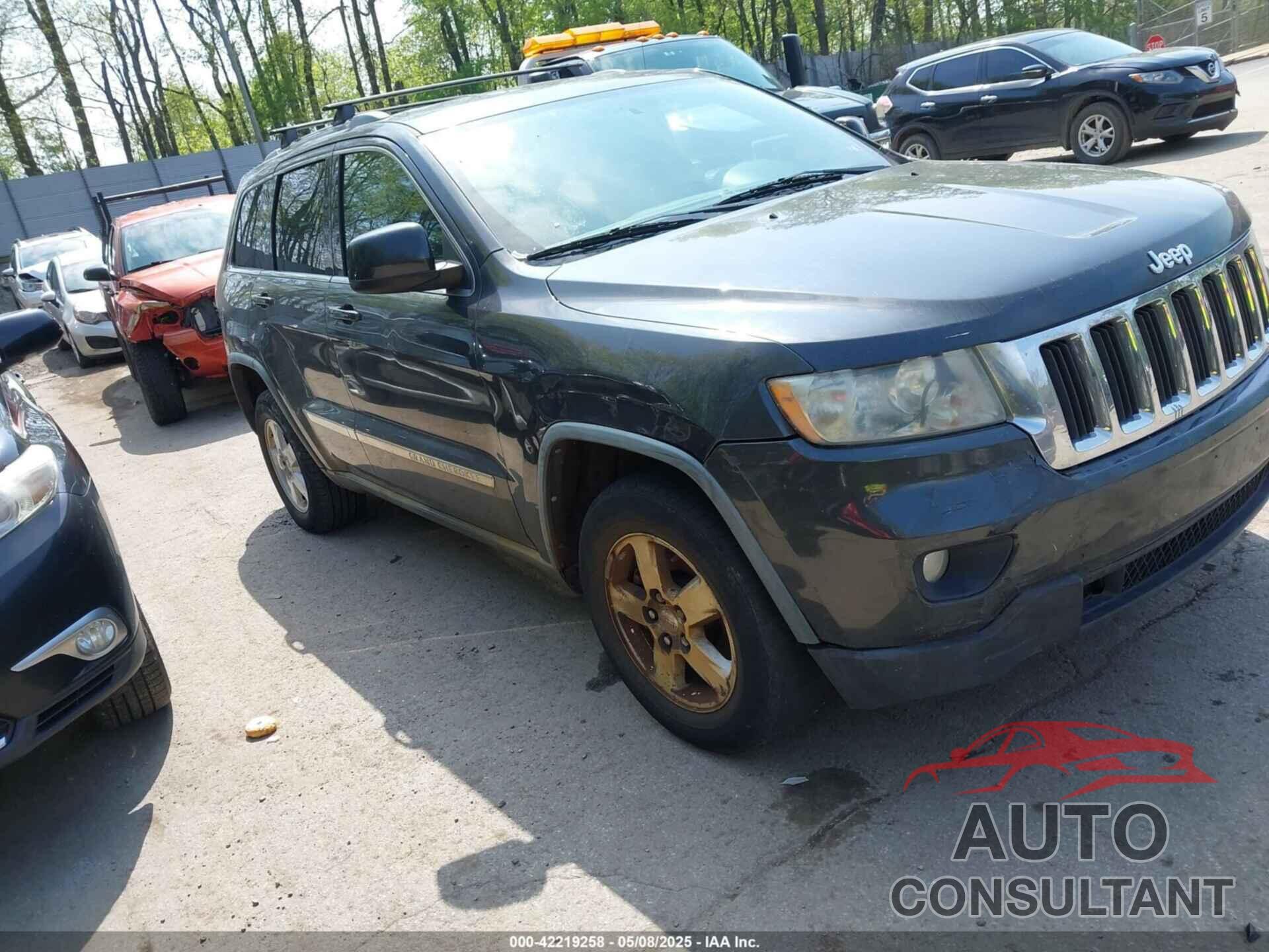 JEEP GRAND CHEROKEE 2011 - 1J4RR4GG6BC679078
