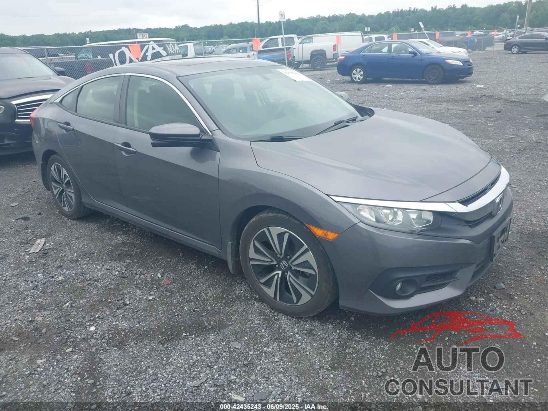 HONDA CIVIC 2018 - JHMFC1F30JX025013