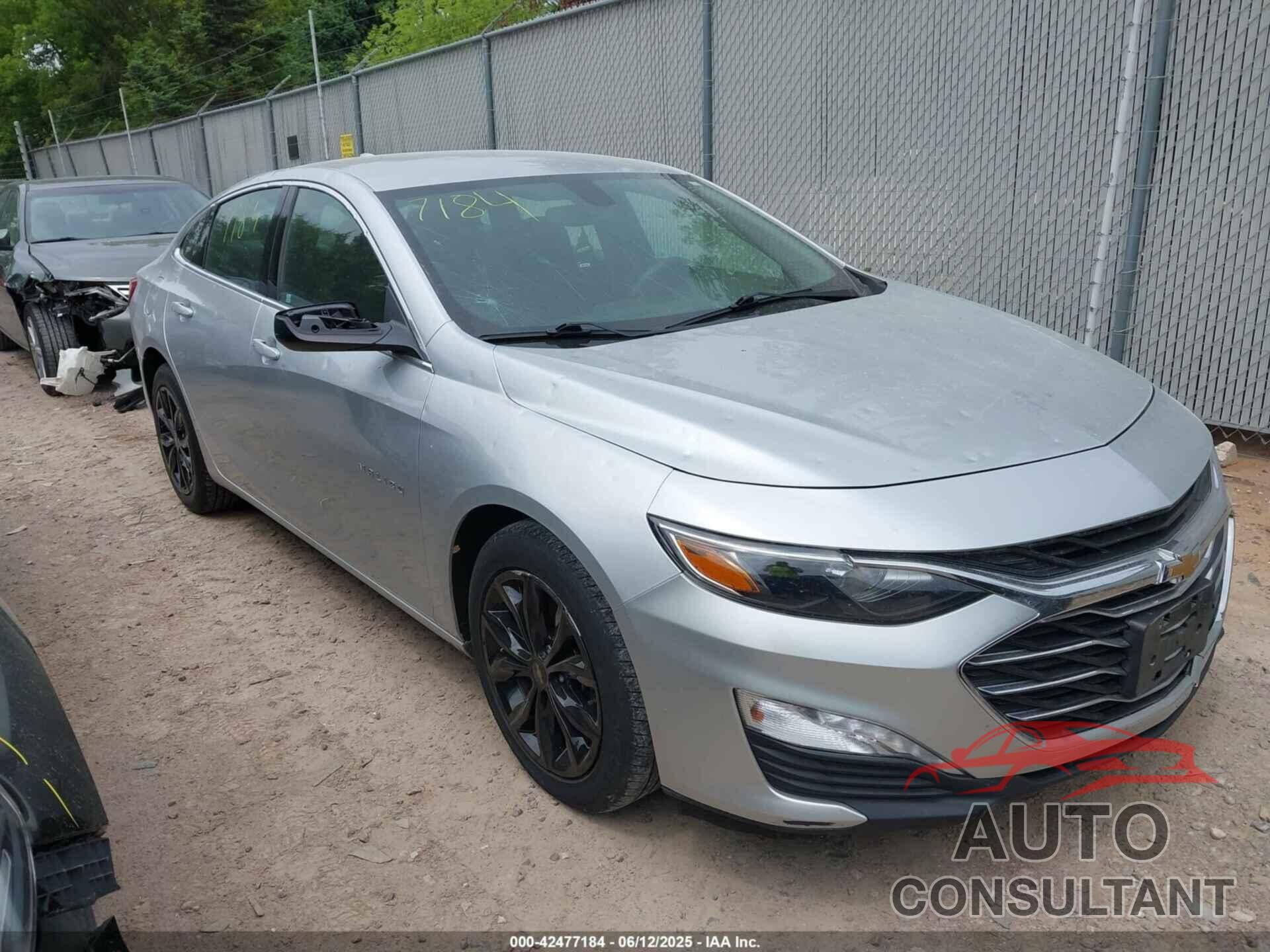 CHEVROLET MALIBU 2020 - 1G1ZD5ST5LF046613